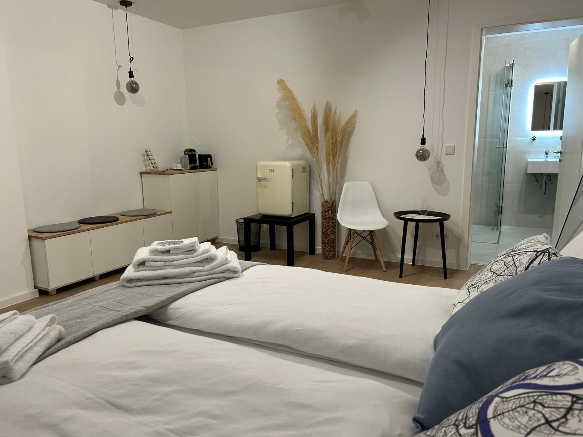 Large Double Room