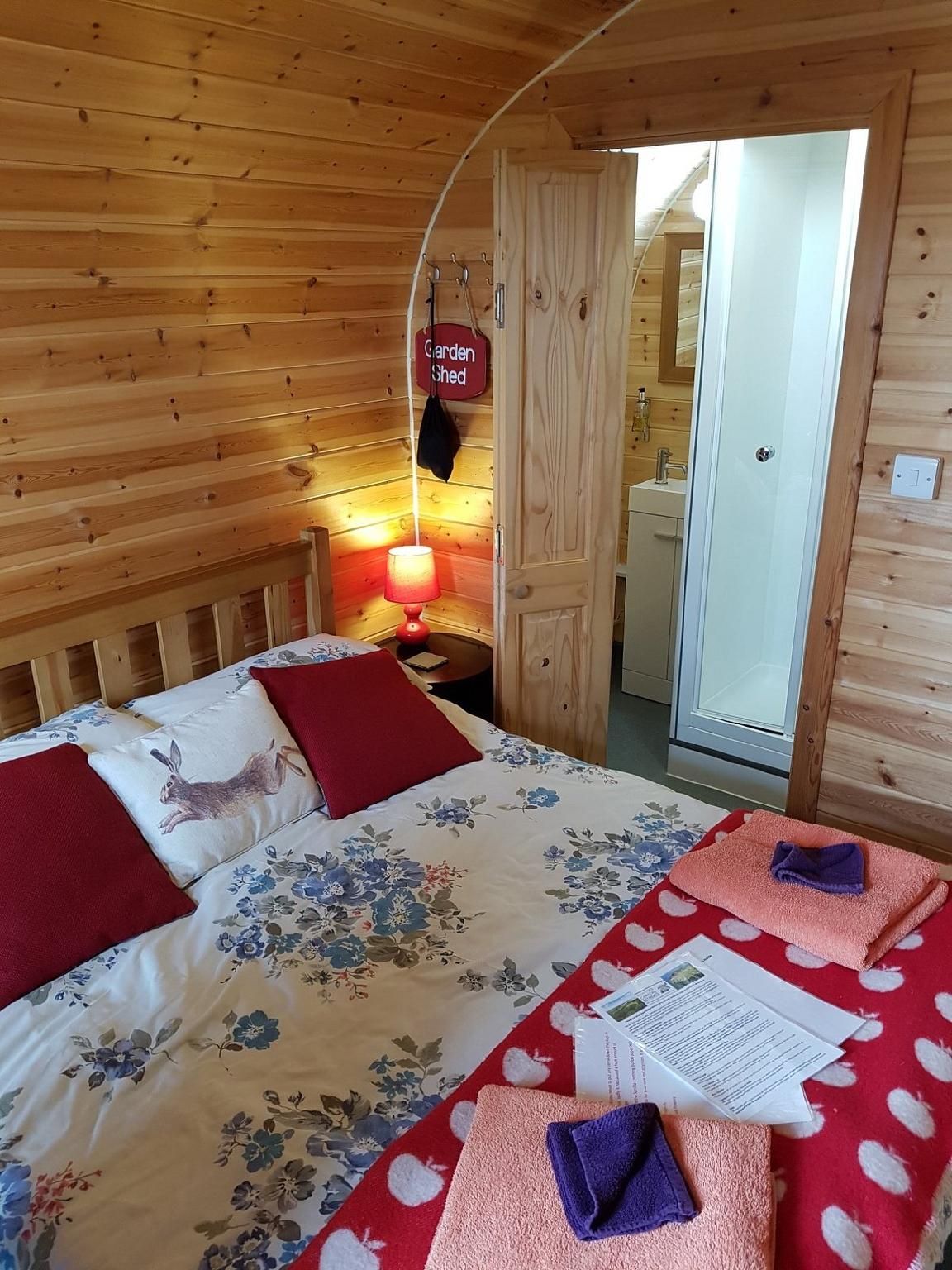 Double room-Classic-Ensuite with Shower-Coastal Retreat