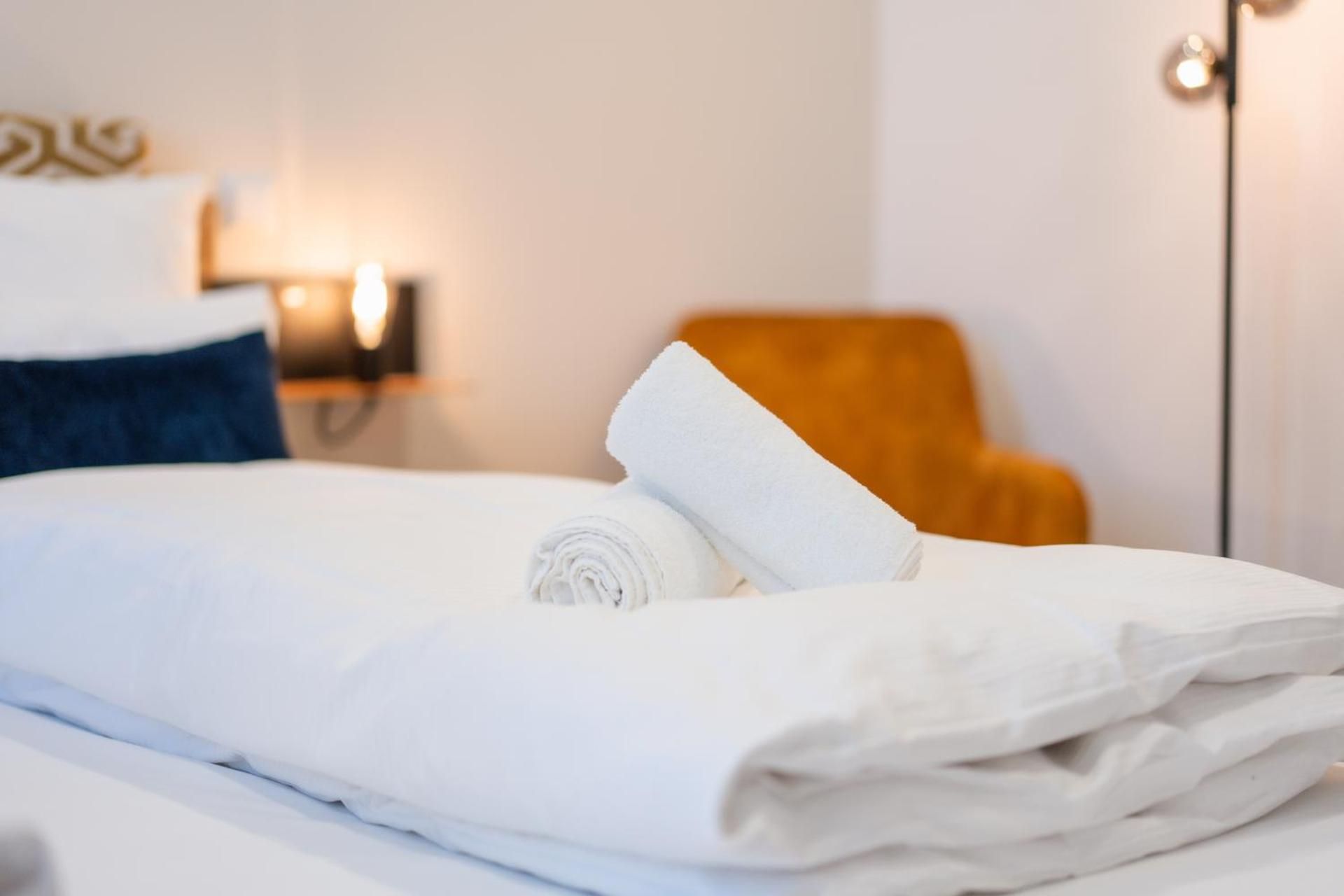 Cherisy Hotel Konstanz - Self Check-in Only Queen Room with Two Queen Beds - Disability Access 2