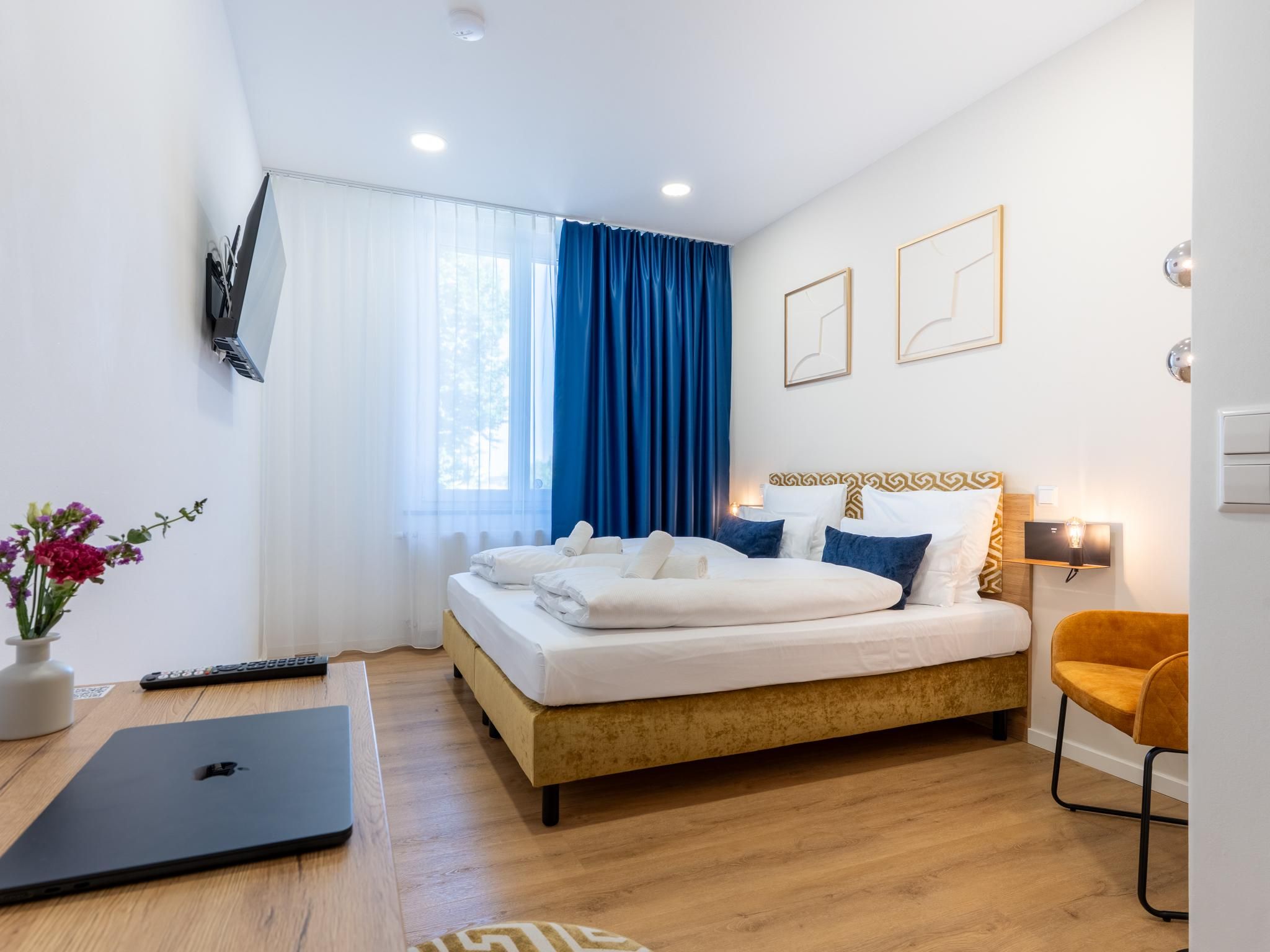 Cherisy Hotel Konstanz - Self Check-in Only Double