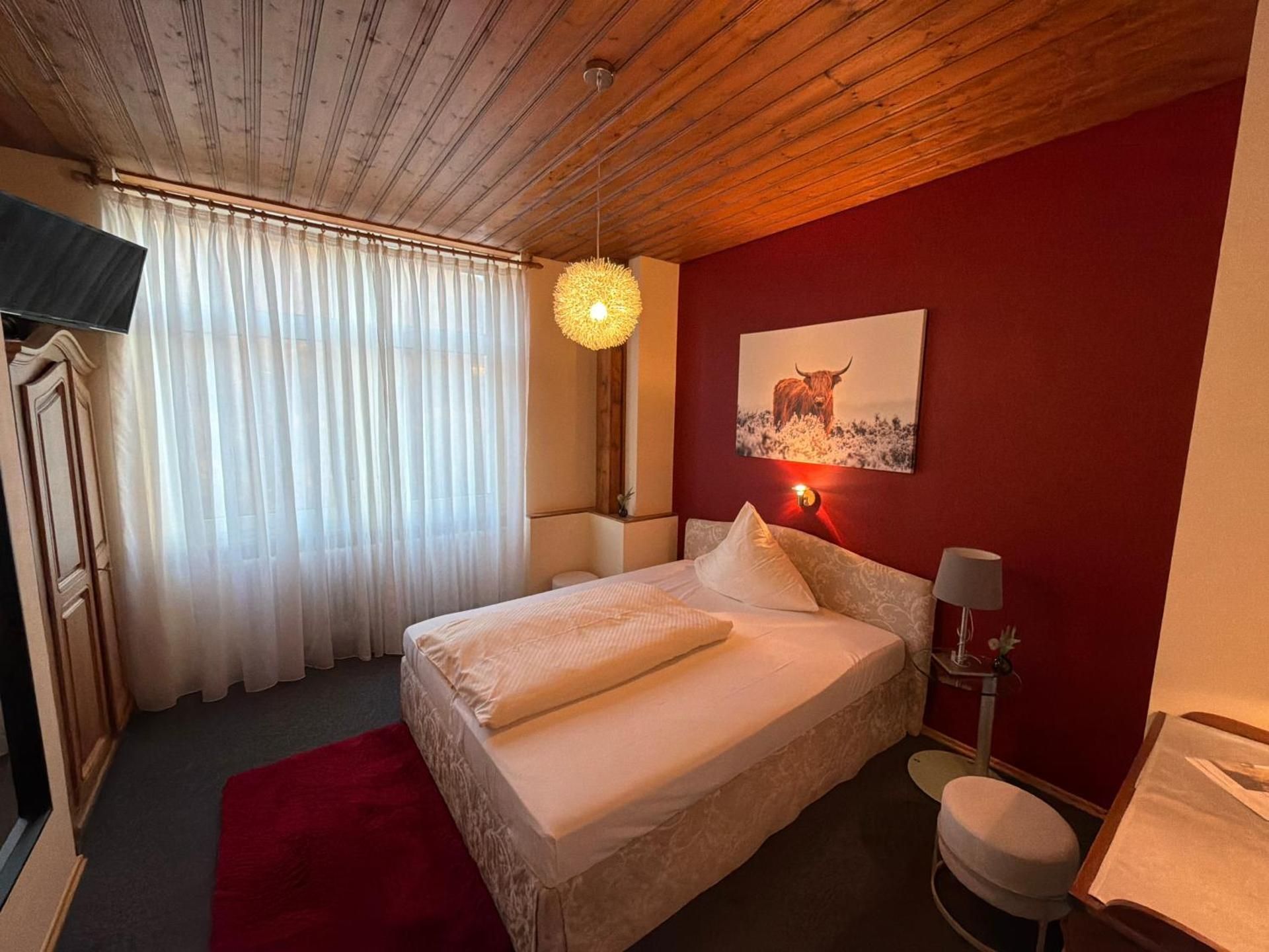 Deluxe Single Room