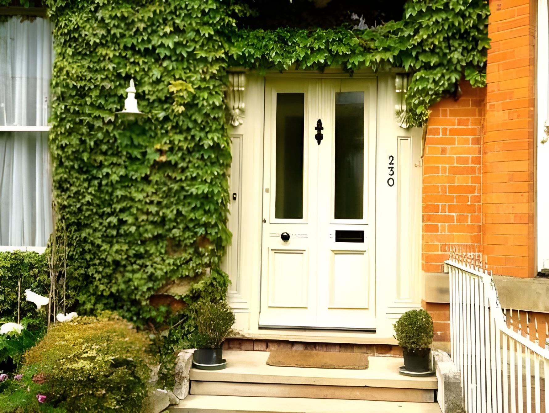 OYO Cornerstone Manor Hotel