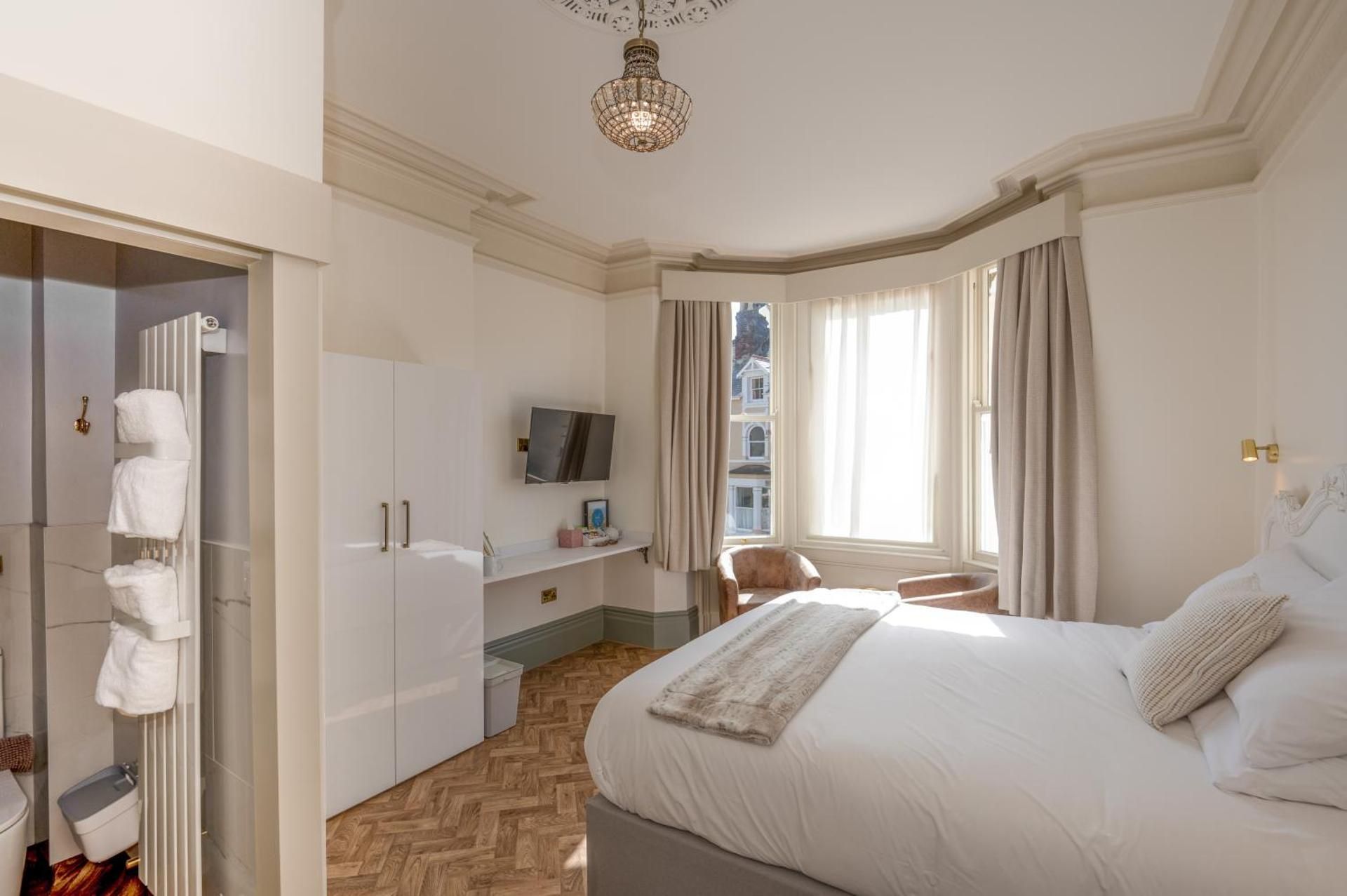 Superior King Room