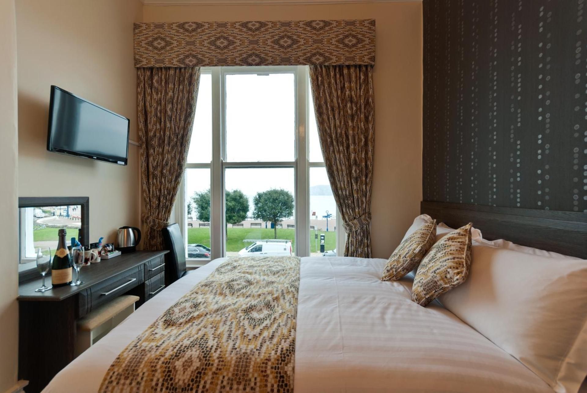 Lauriston Court Hotel Double Room with Sea View
