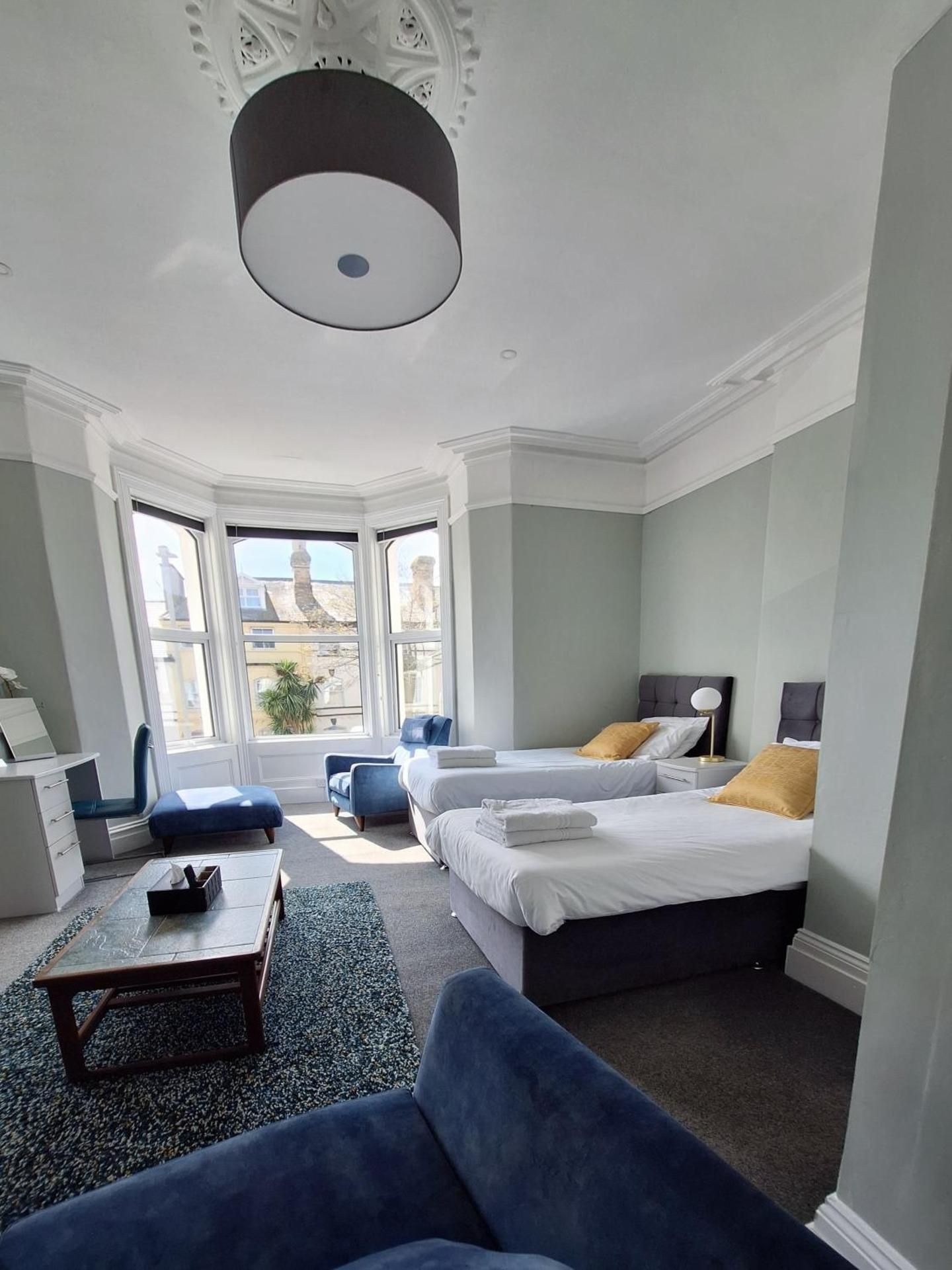 Deluxe Family Suite