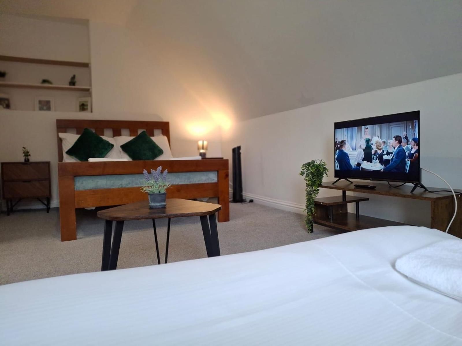Two-Bedroom Apartment with Partial Ocean View