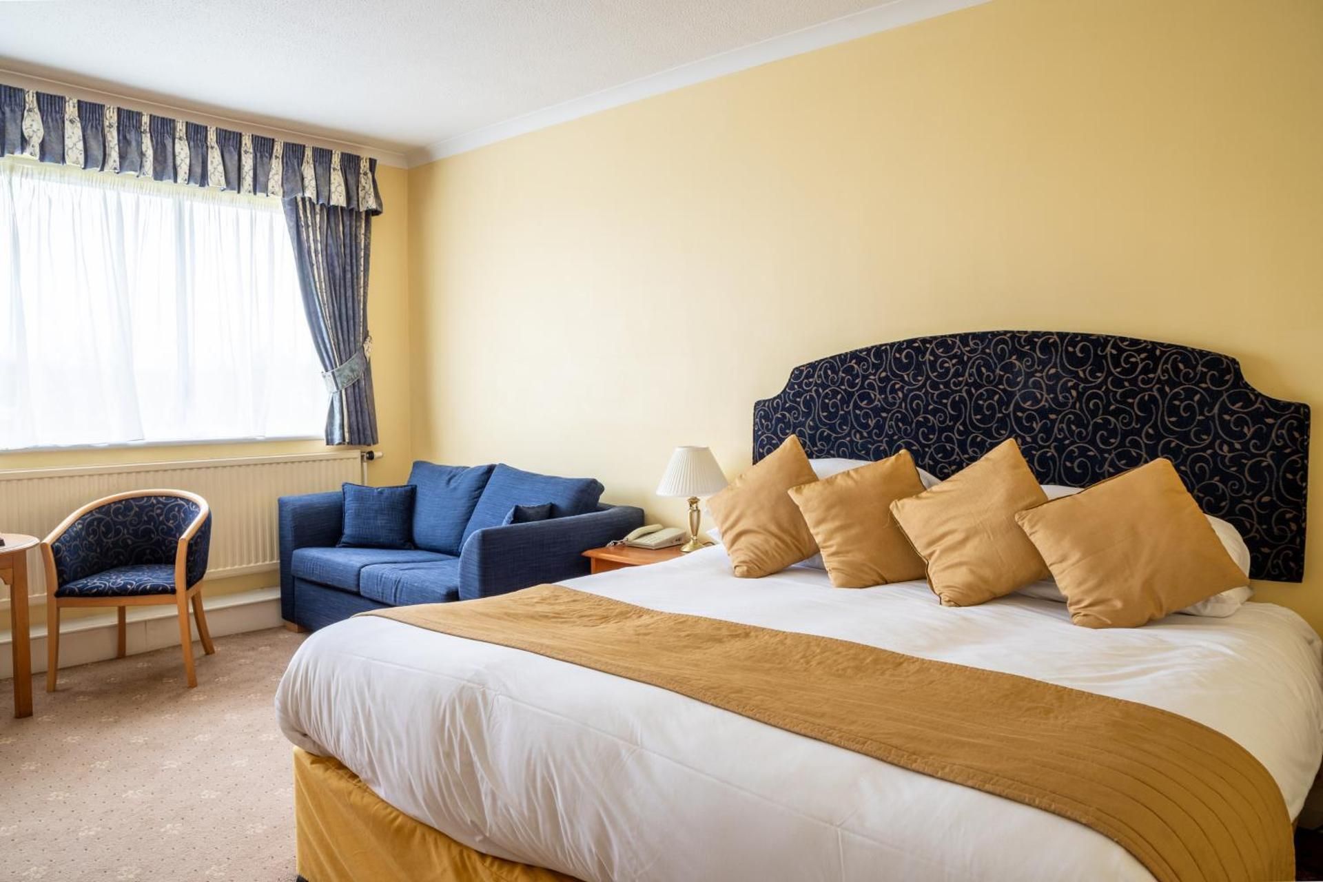 Superior King Room