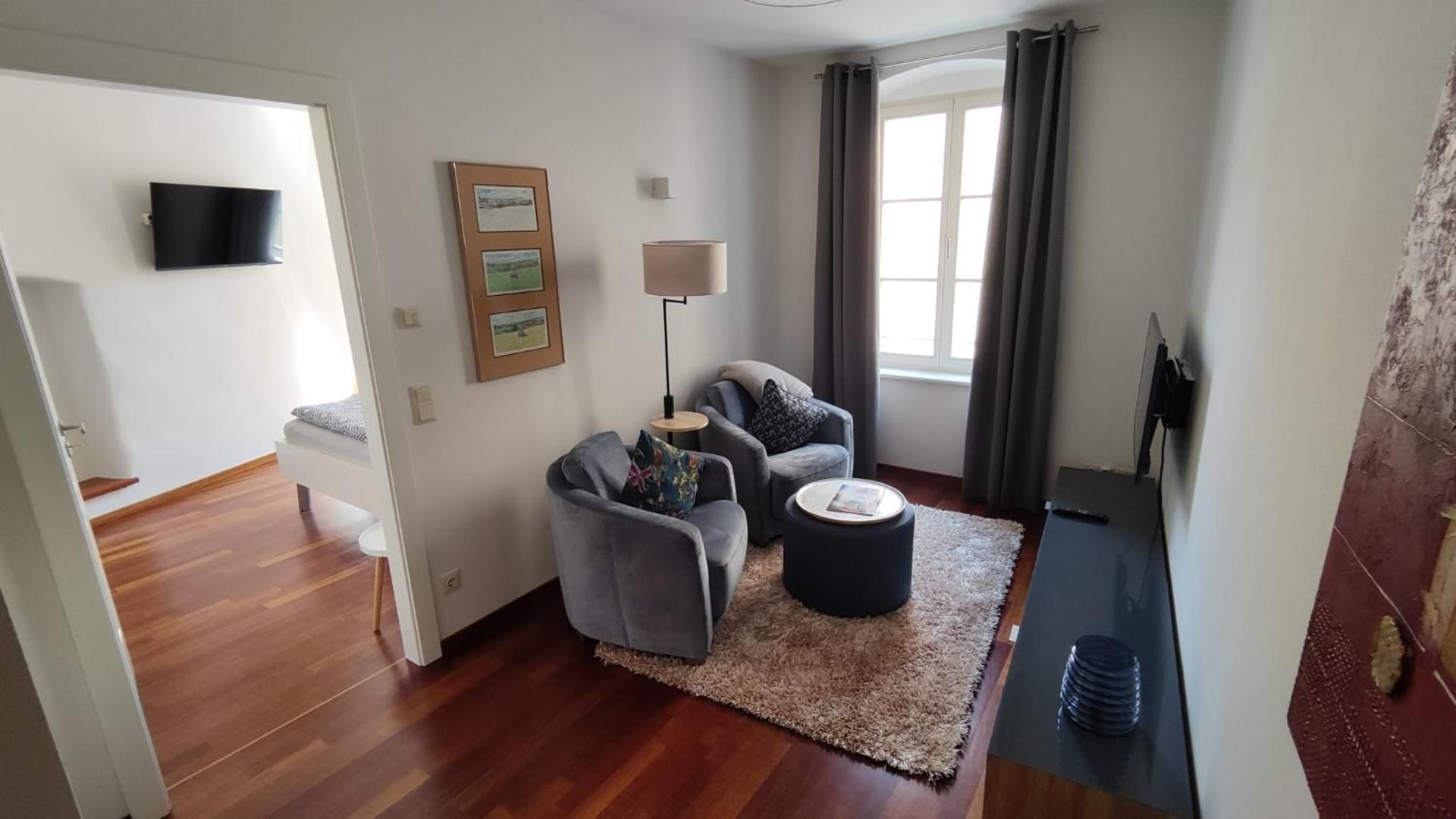 One-Bedroom Apartment with Sea View