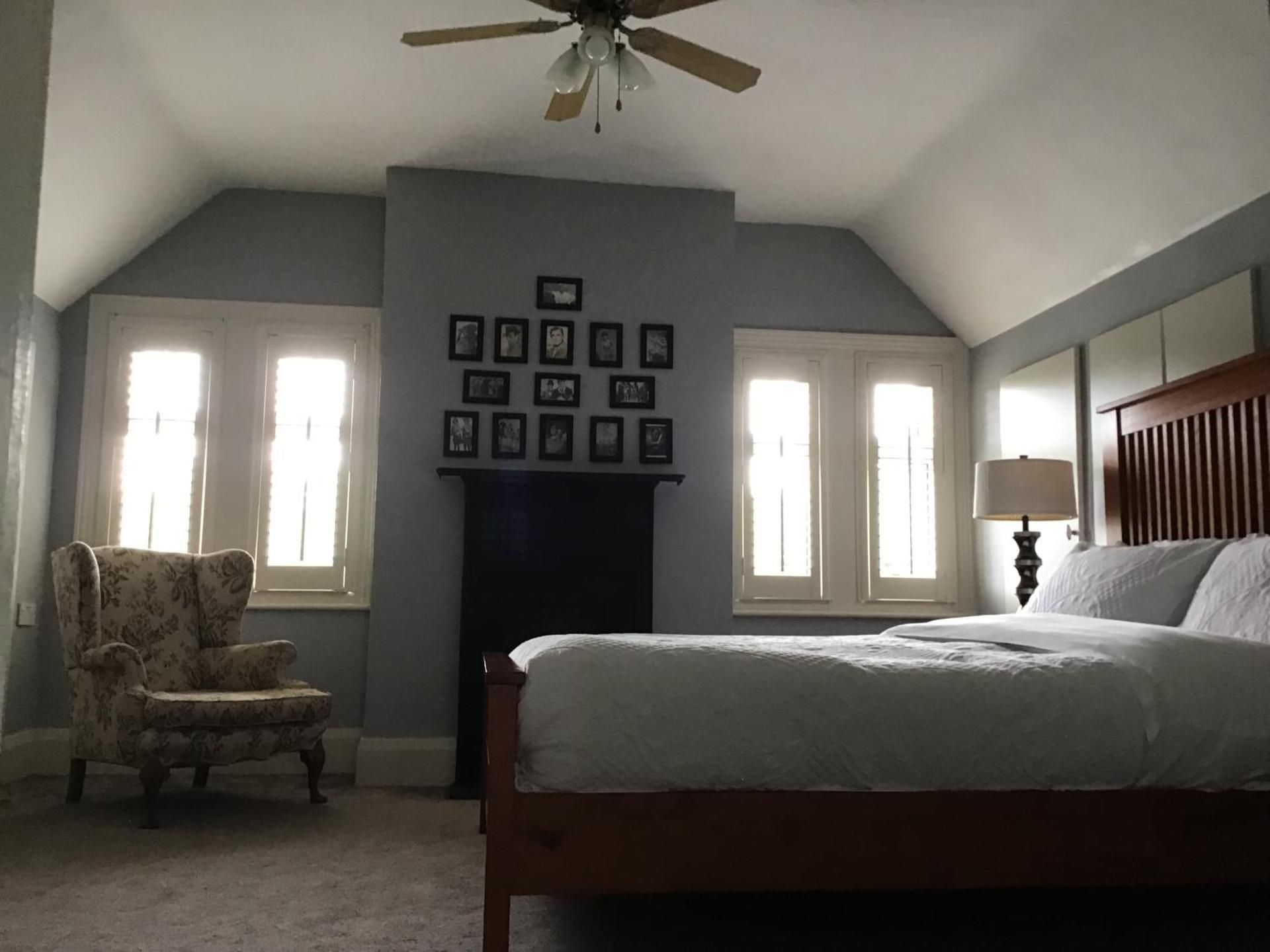 Double Room with Shared Bathroom