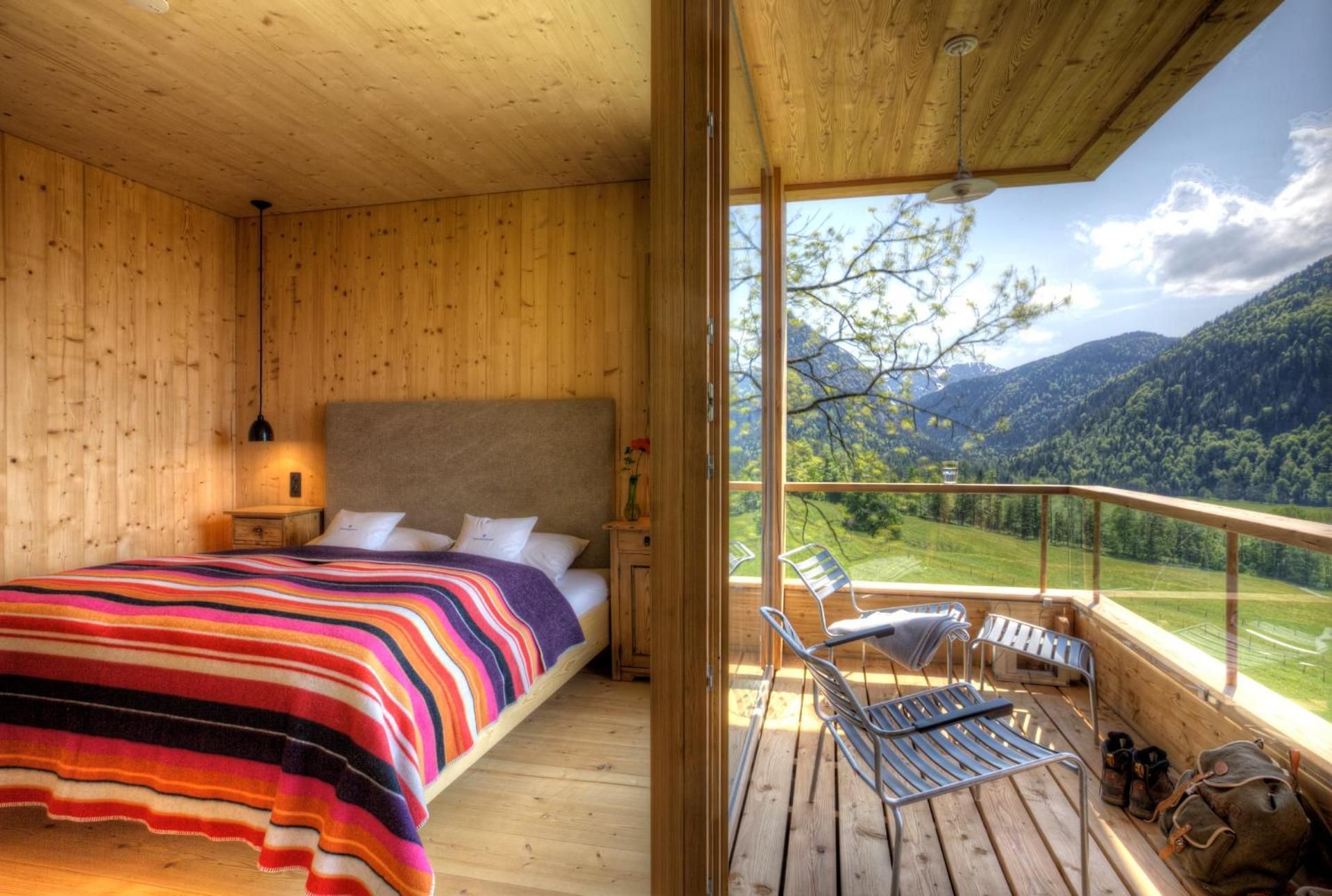 Comfort Double Room with Balcony and Mountain View