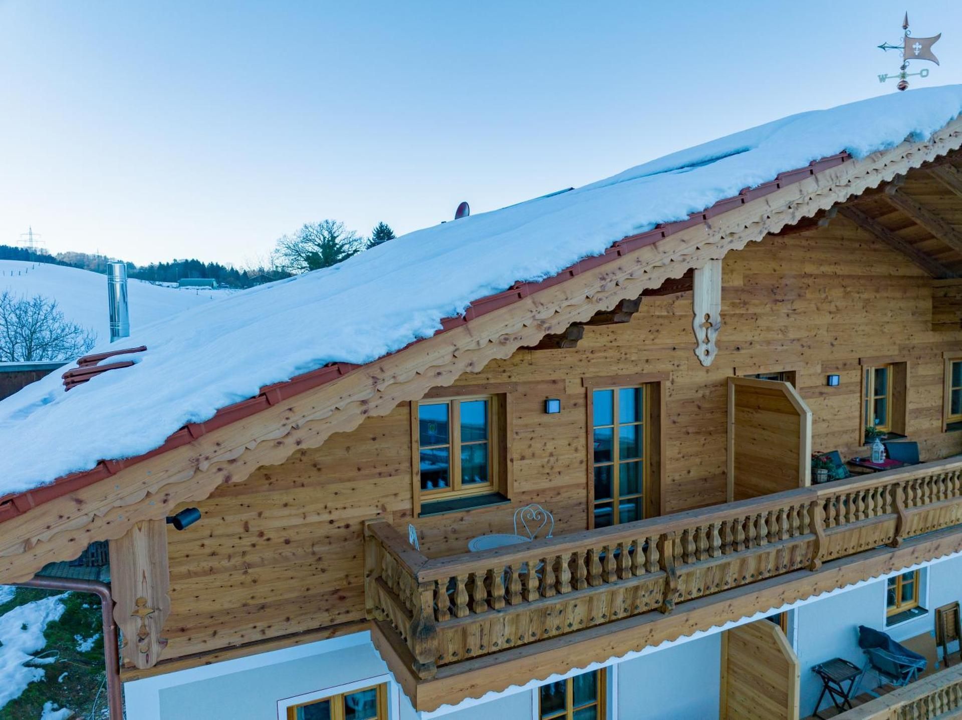 Apartment with Mountain View
