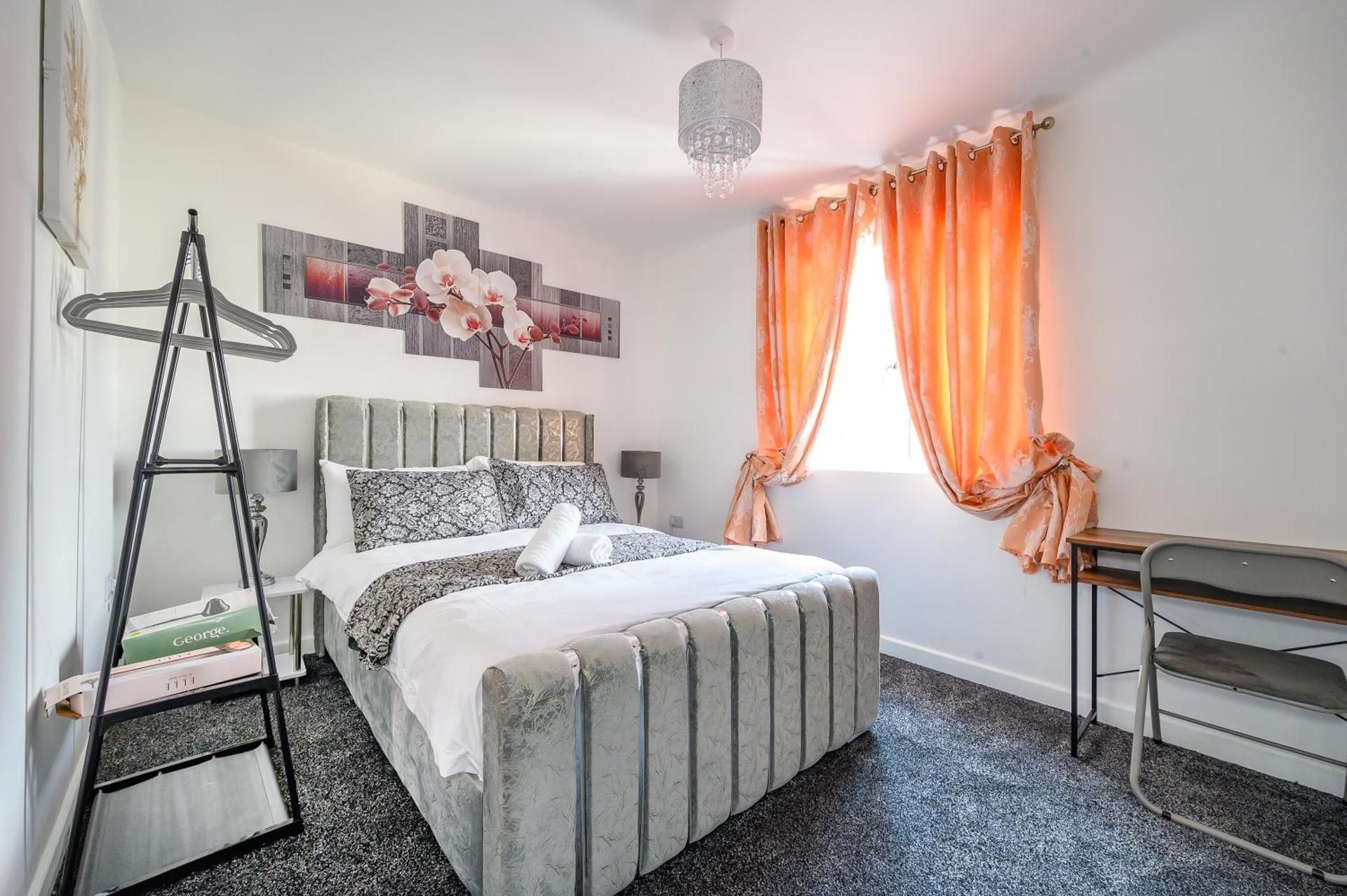 Double Room with Shared Bathroom