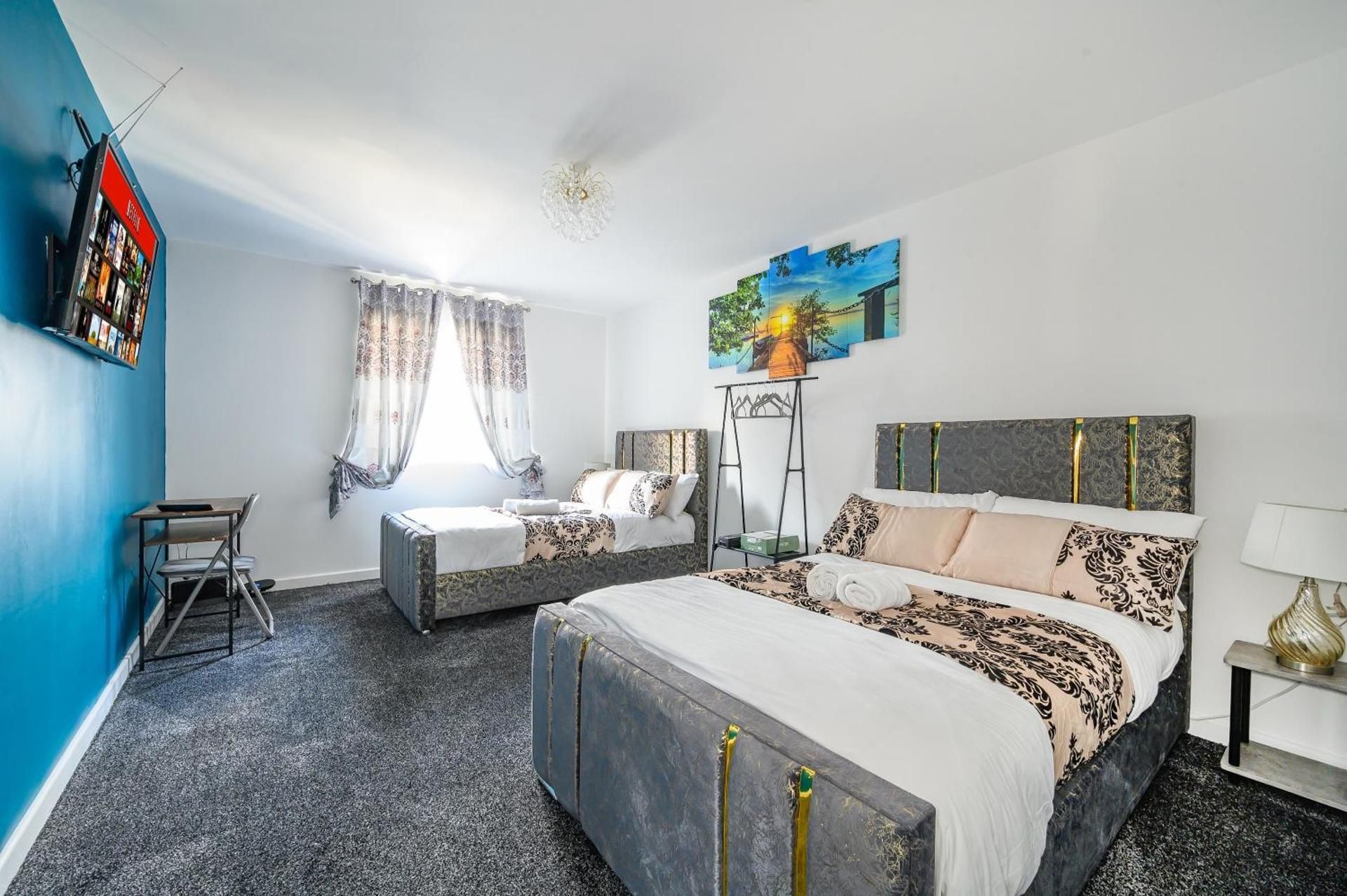 Double Room with Shared Bathroom