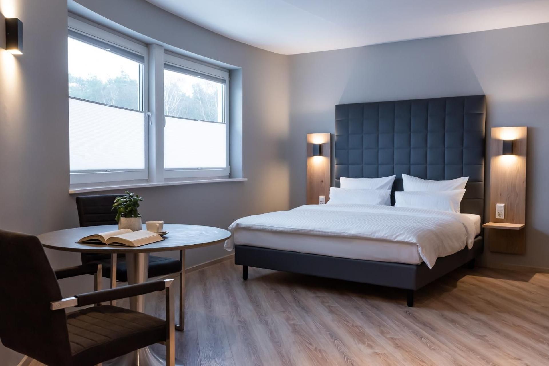 Deluxe King Suite