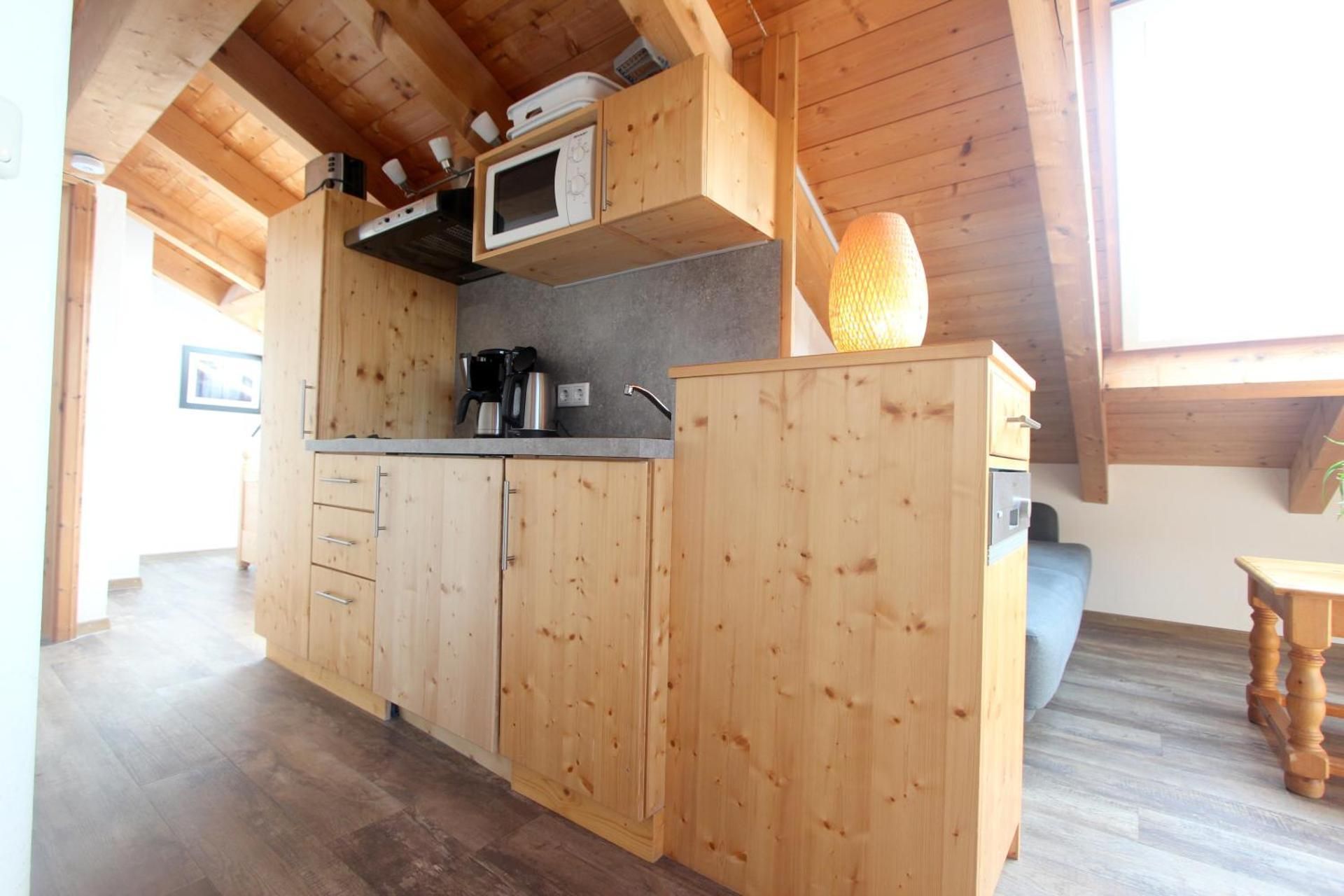 Apartment with Mountain View