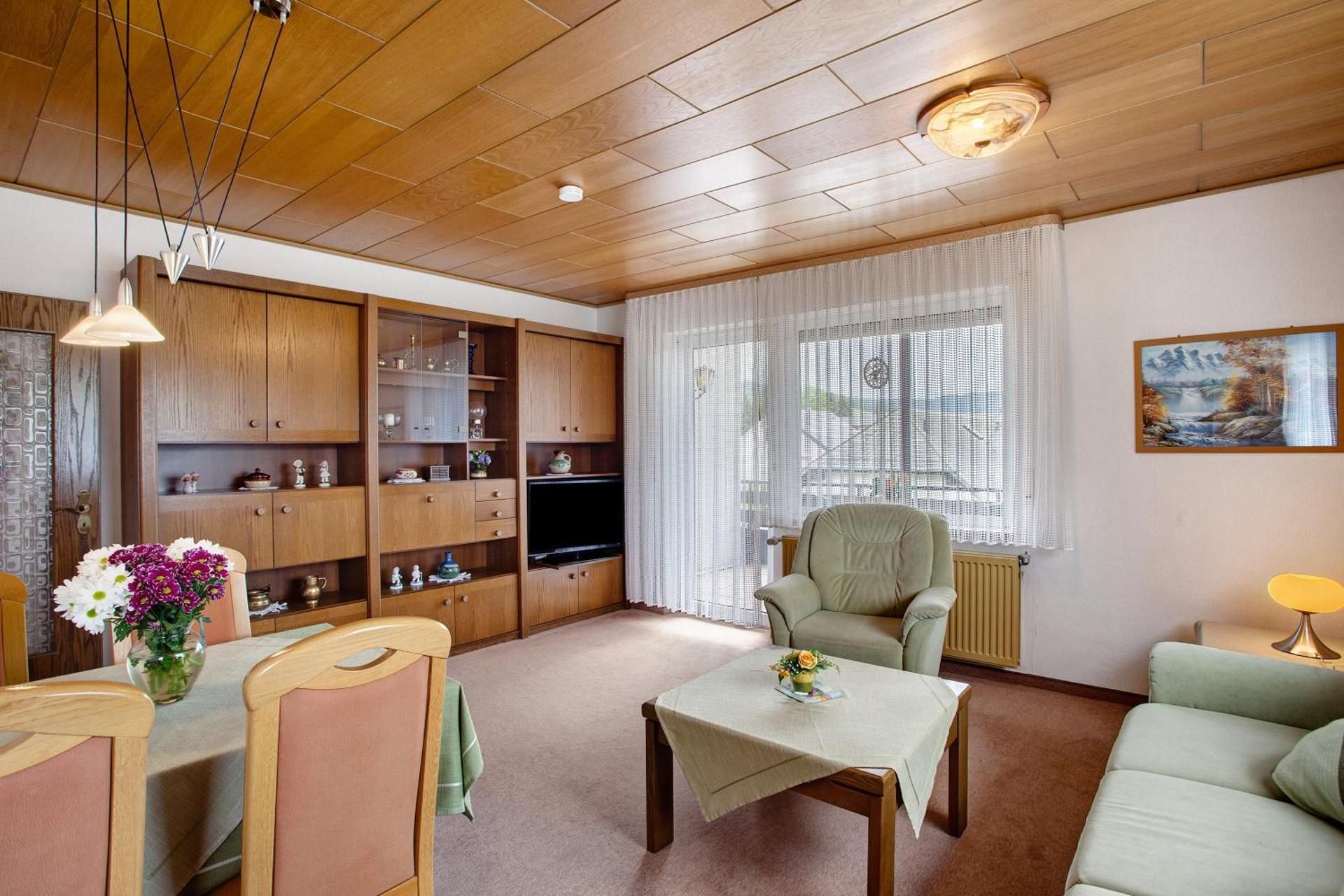 Superior One-Bedroom Apartment