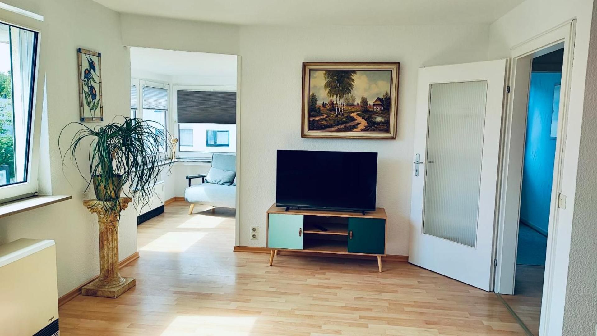 One-Bedroom Apartment with View