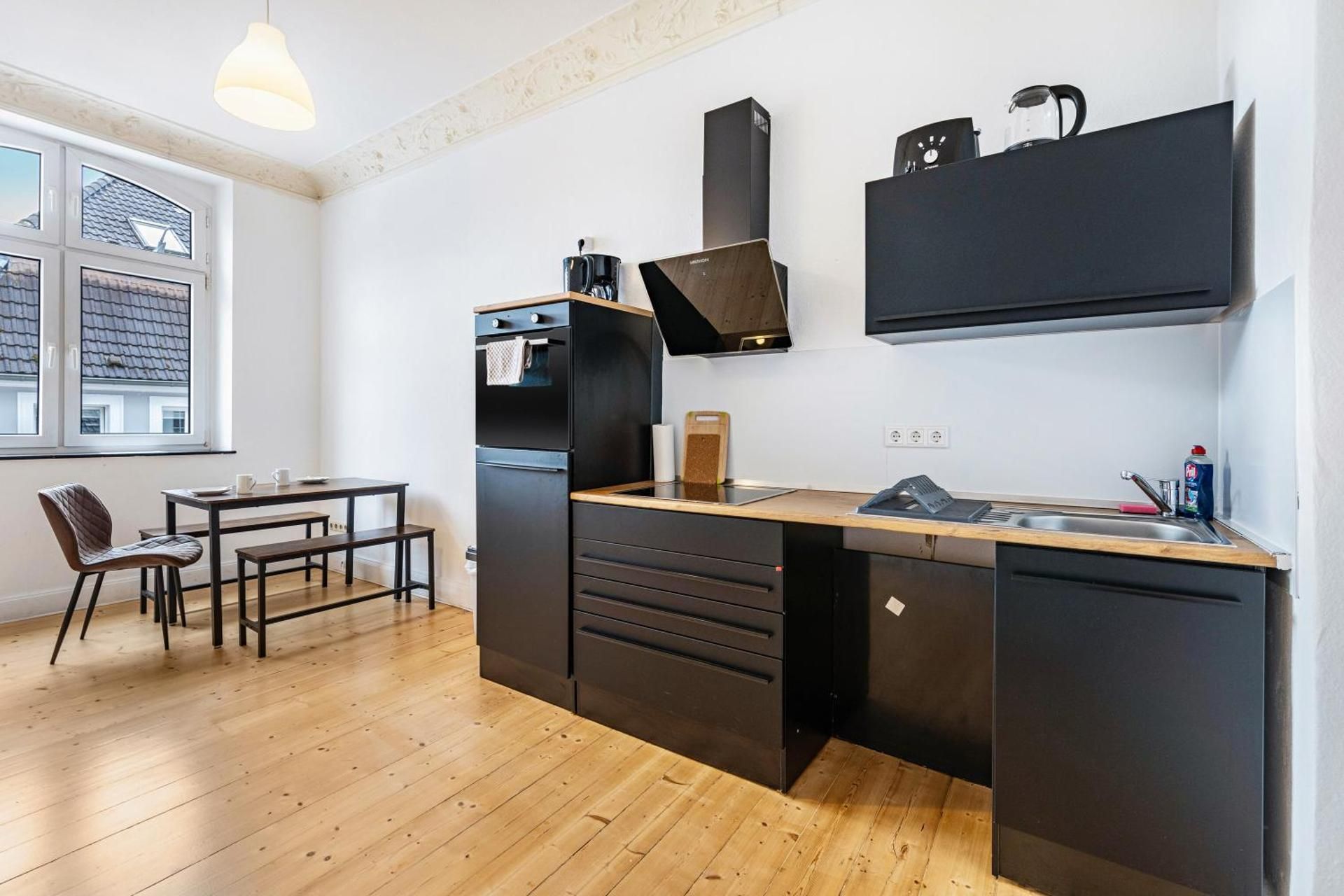 Superior One-Bedroom Apartment