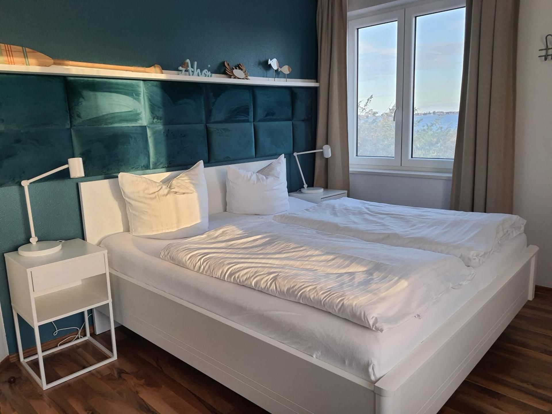 Double Room with Partial Sea View