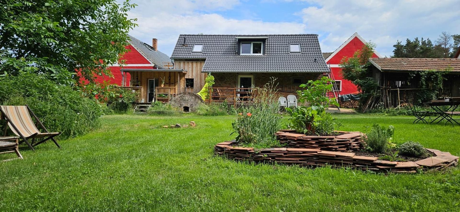 Apartment with Garden View