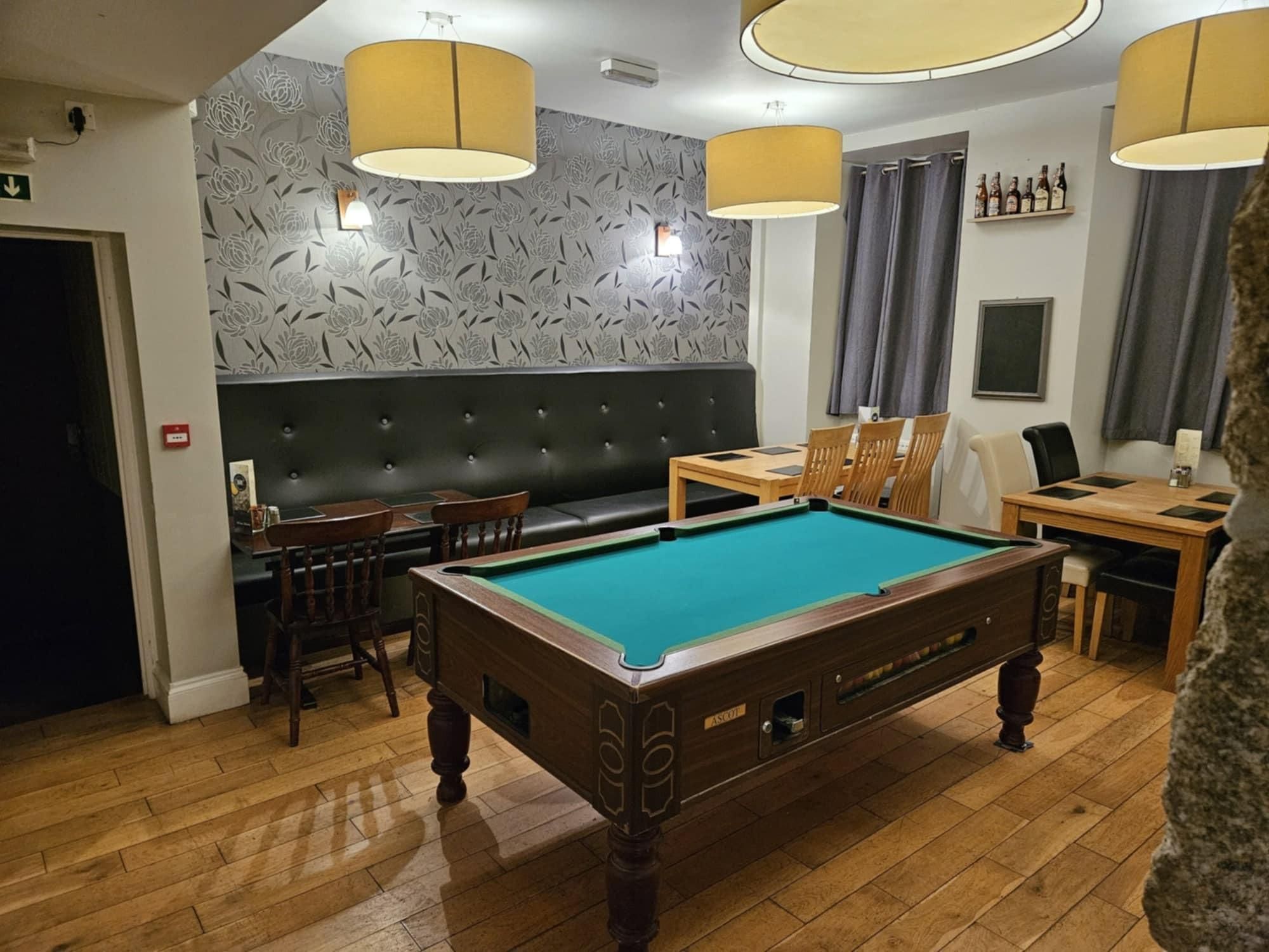 St aubyn arms Deluxe-Double room-Ensuite with Shower-Street View-Double 3