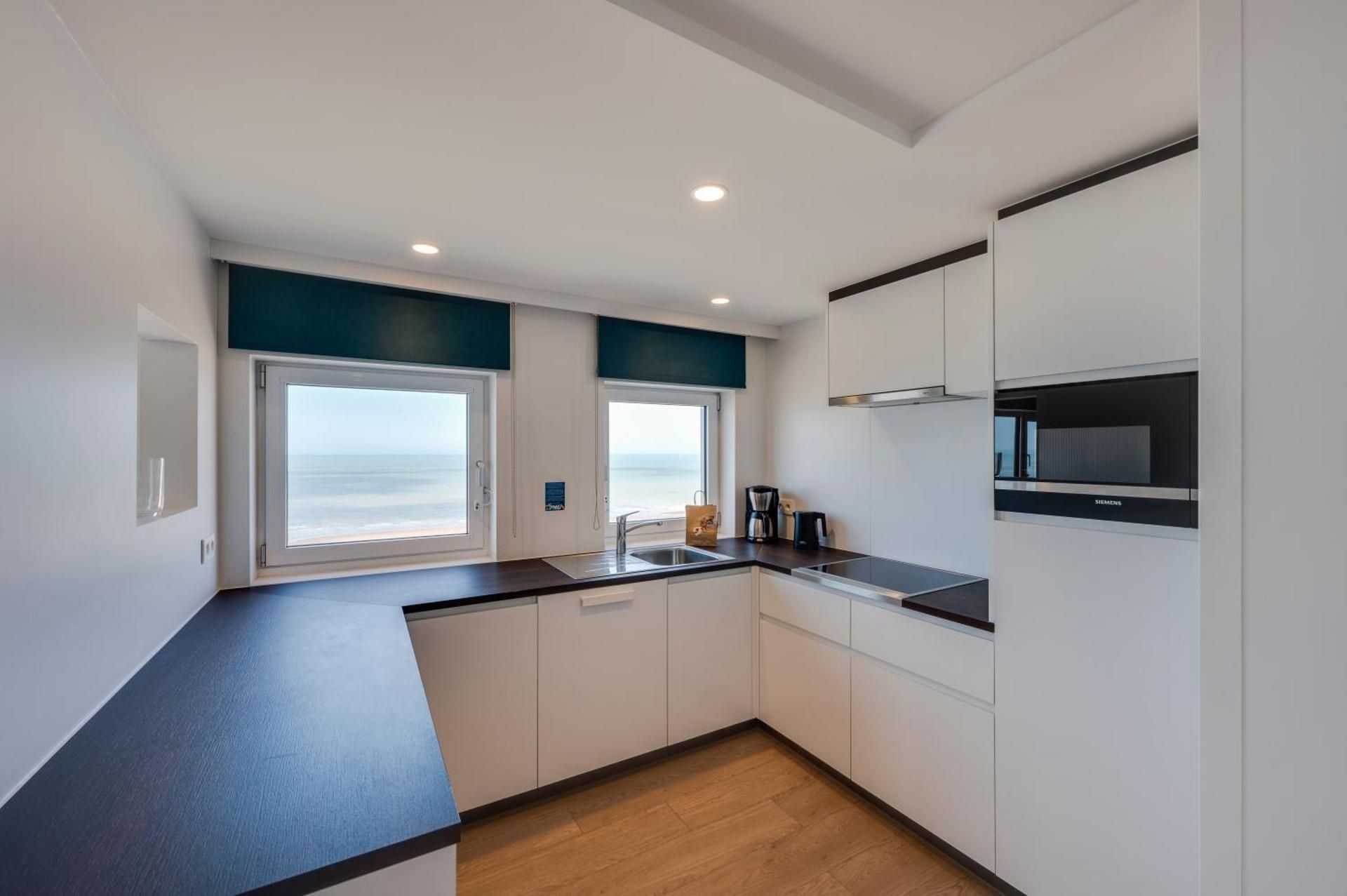 Superior Two-Bedroom Apartment sea view XL