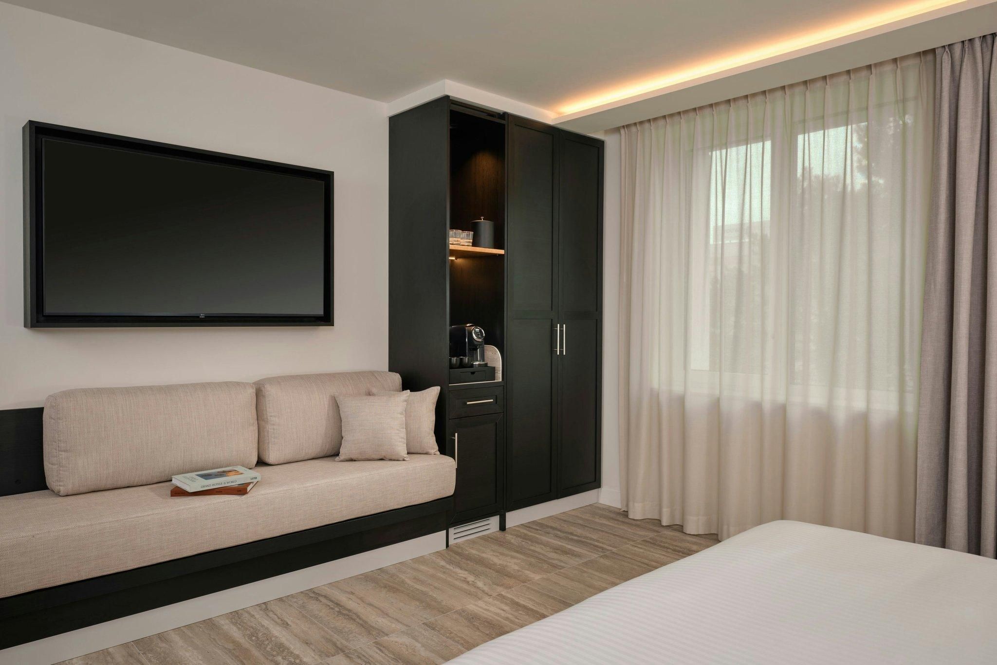 Deluxe Guest room, 1 King
