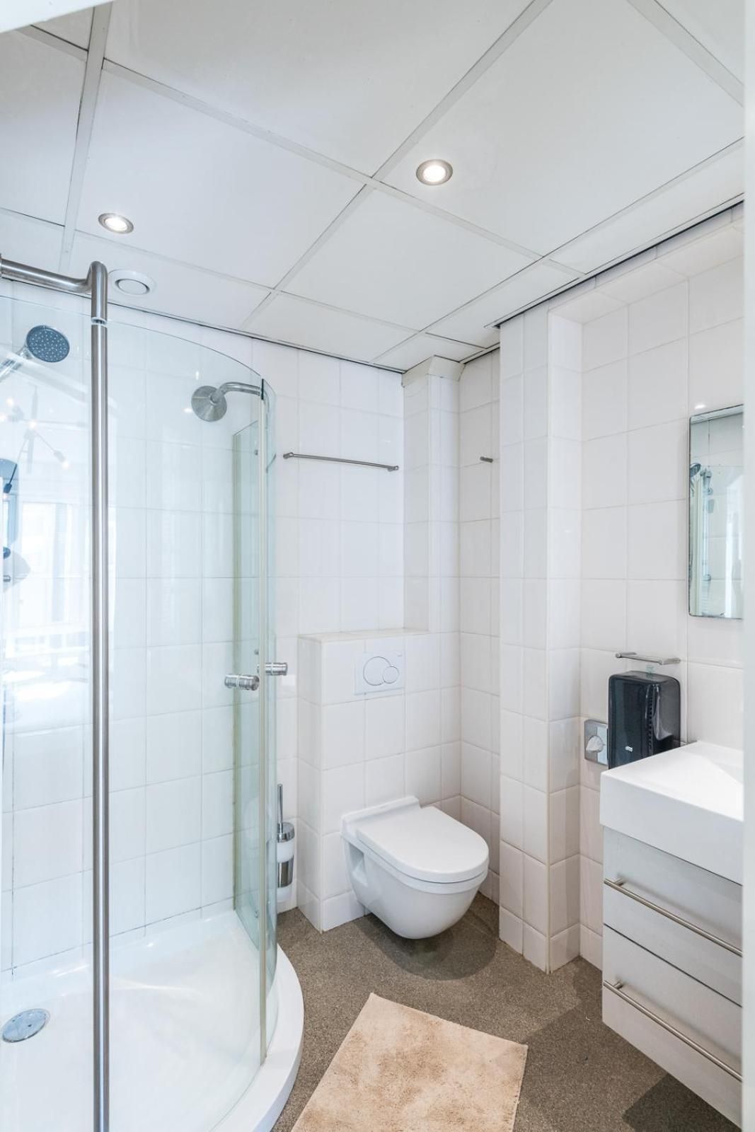 Deluxe Queen Studio 5