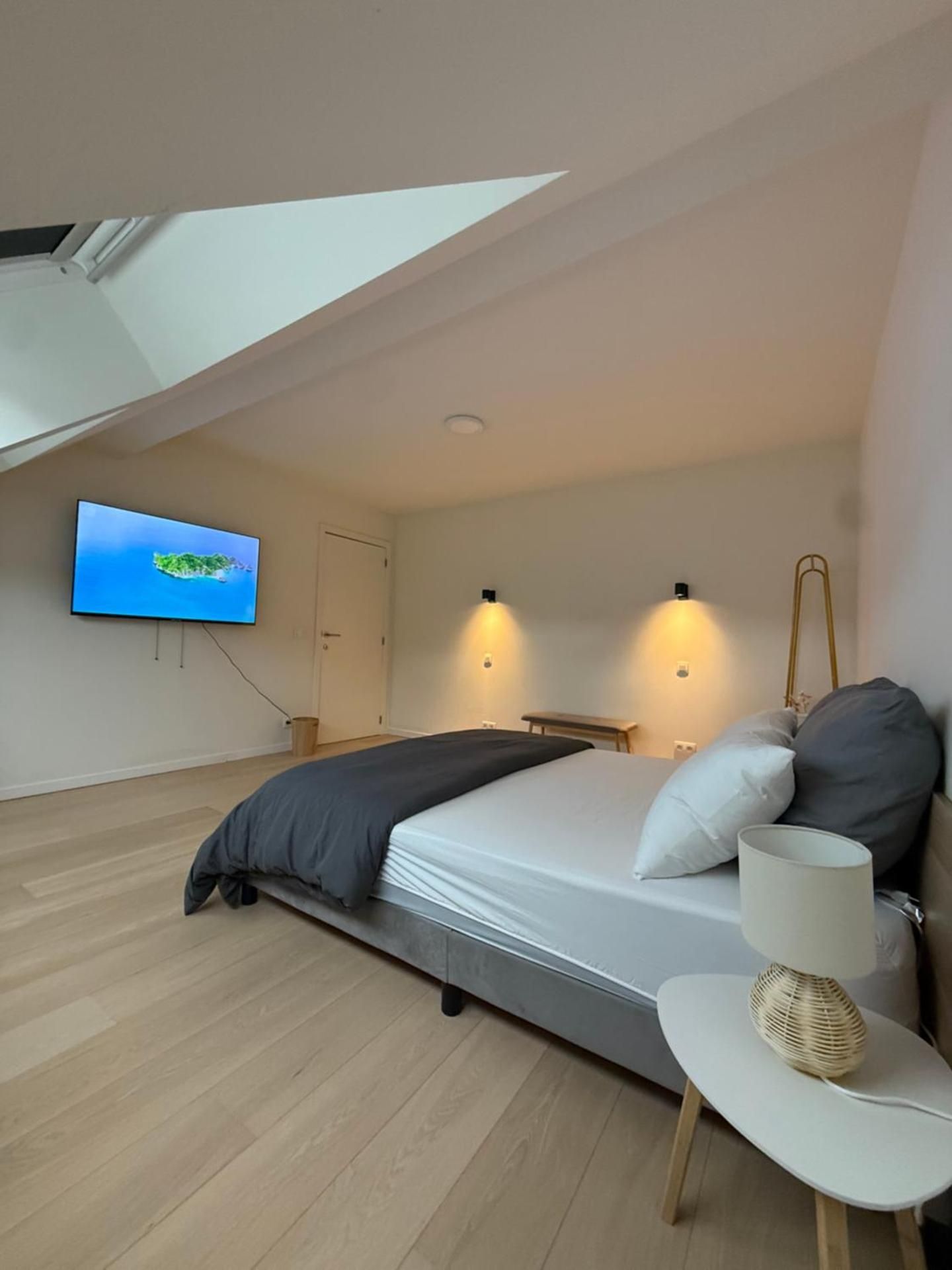 Standard Double Room with Shared Bathroom