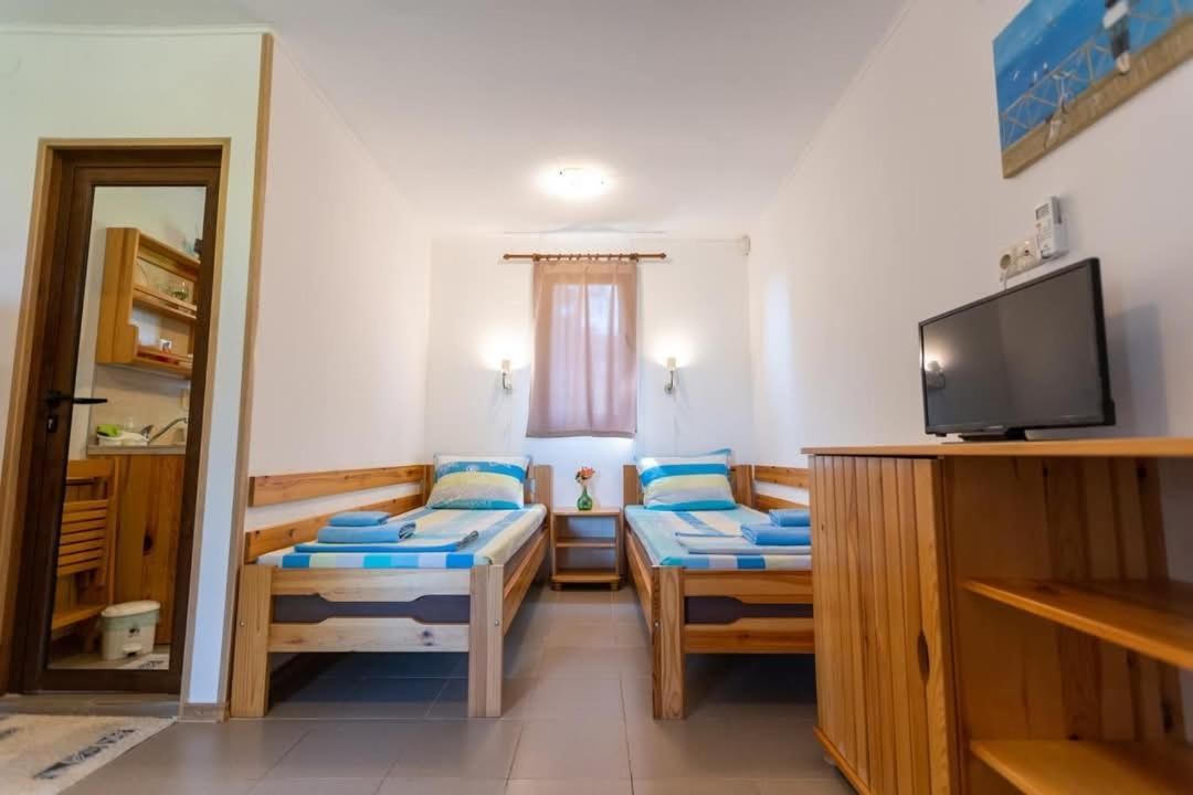 Double or Twin Room with Bathroom