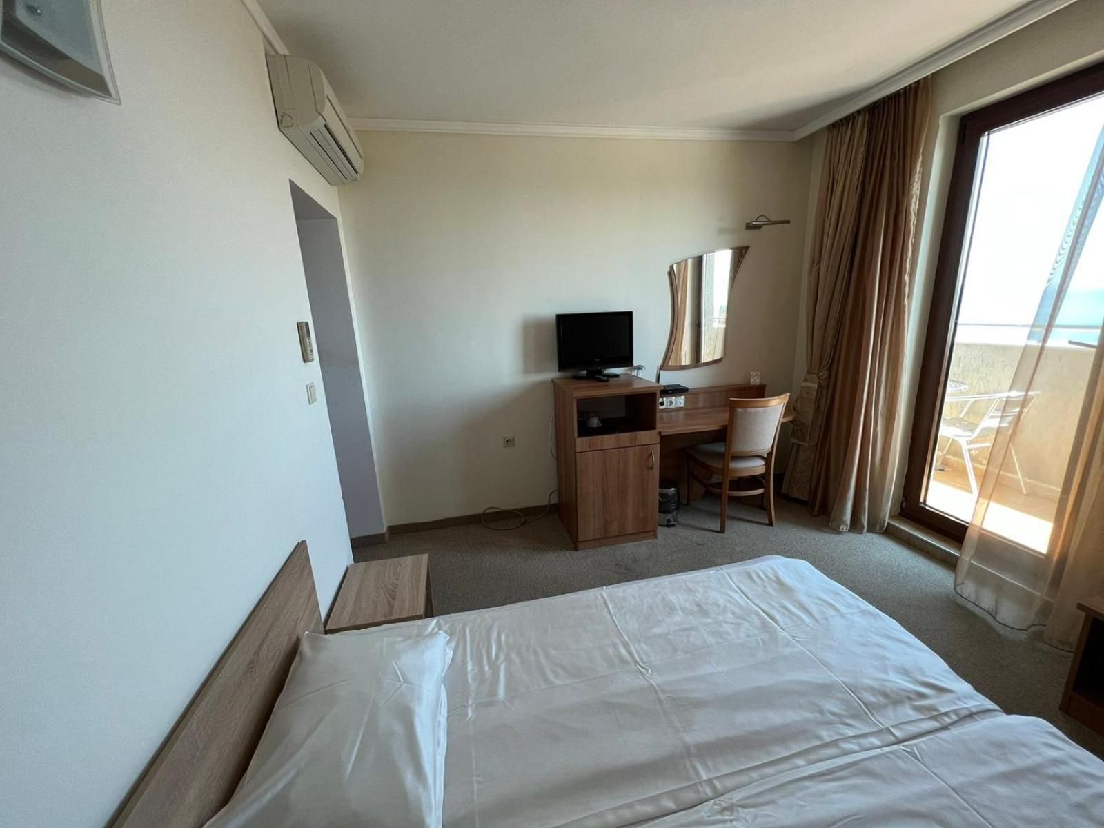 Deluxe Twin Room with Sea View