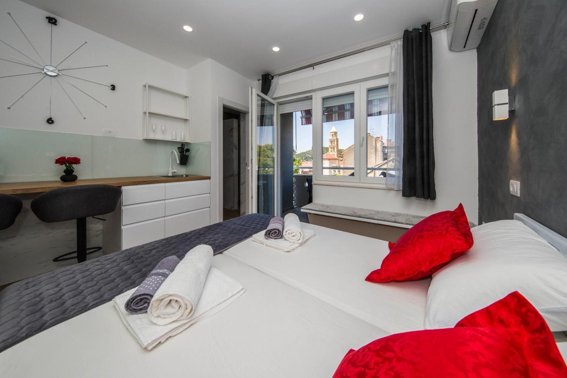 Split Central Luxury Studios
