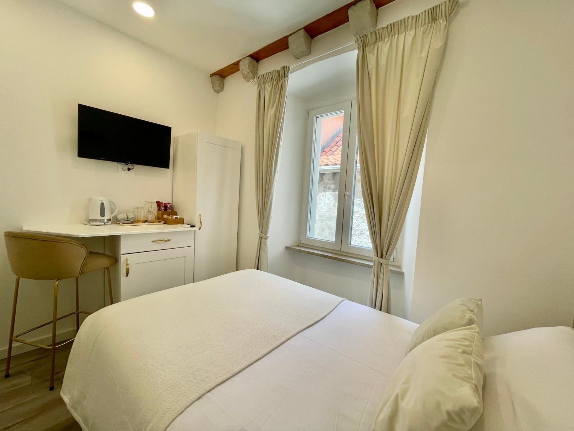 Single Room with Bathroom