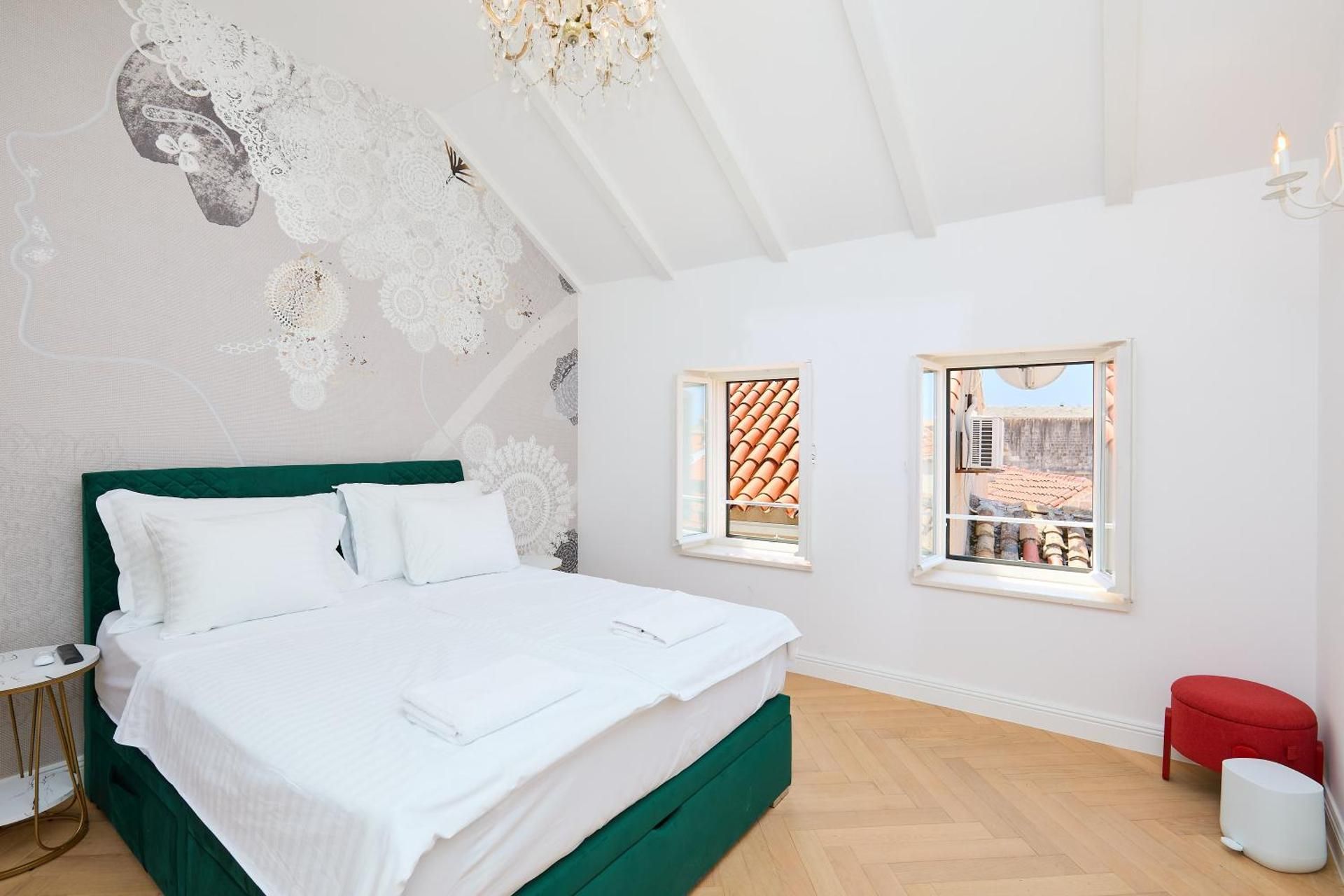 Large Double Room
