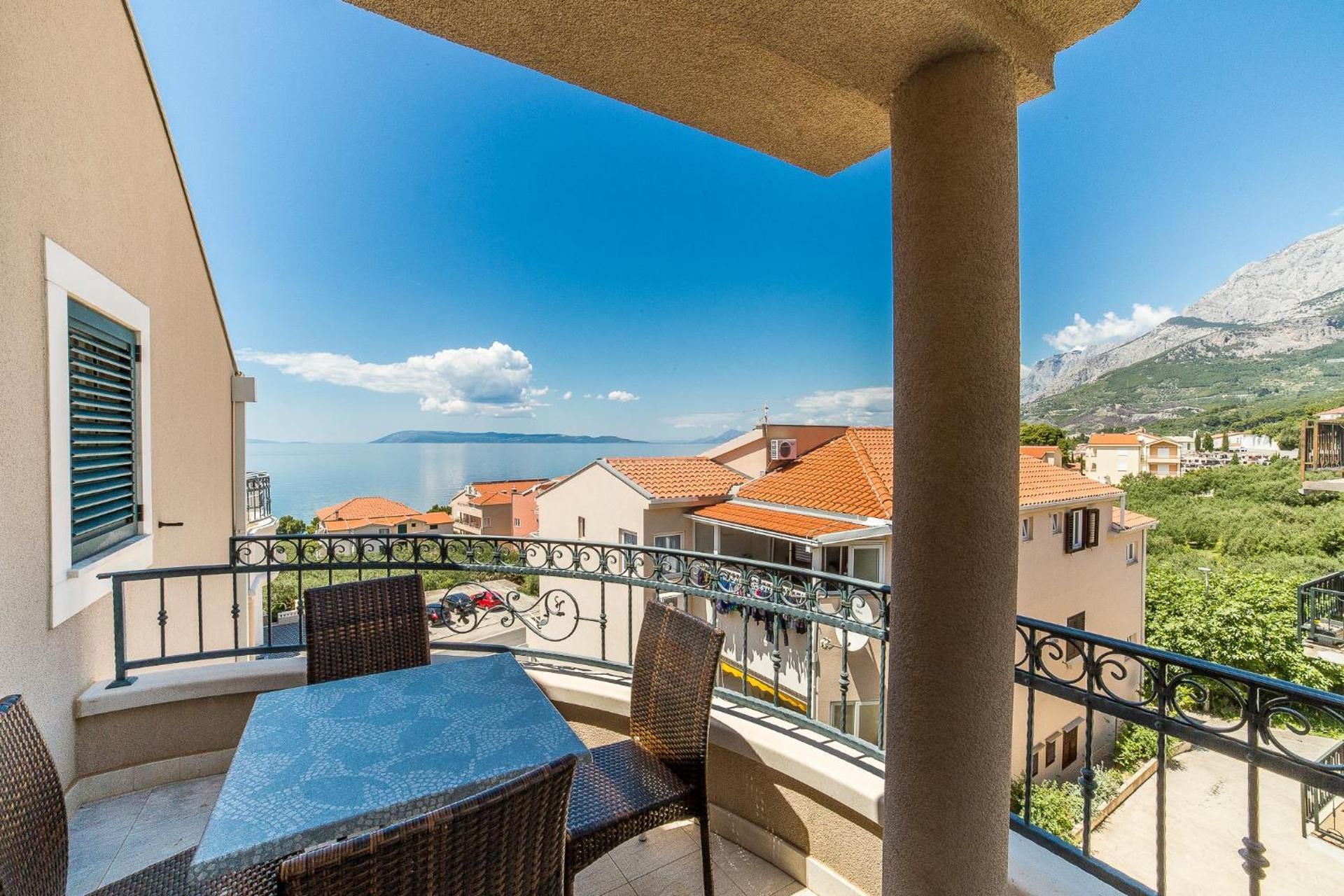 Villa Tucepi Beach Two-Bedroom Apartment 2