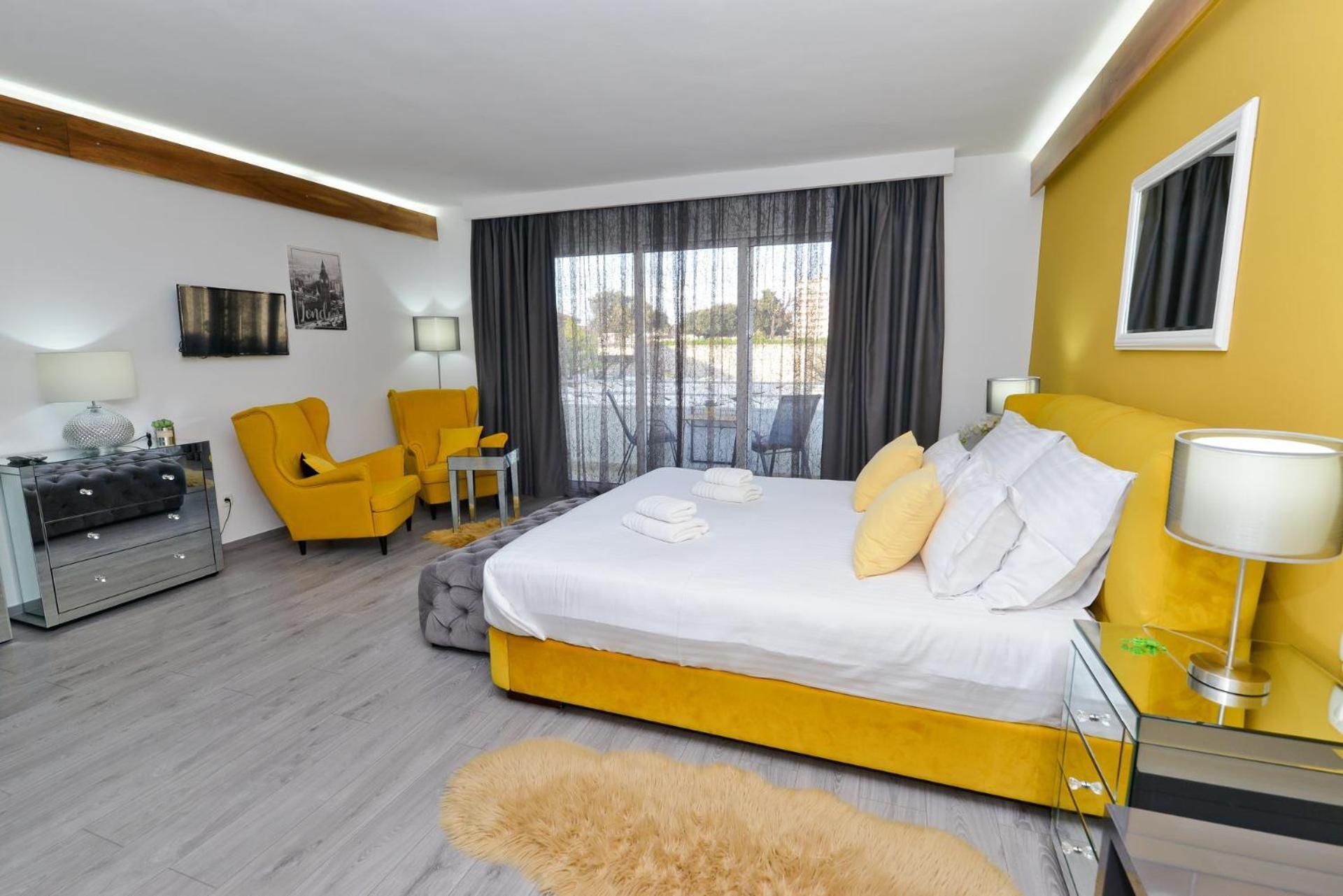 Deluxe Double Room with Balcony