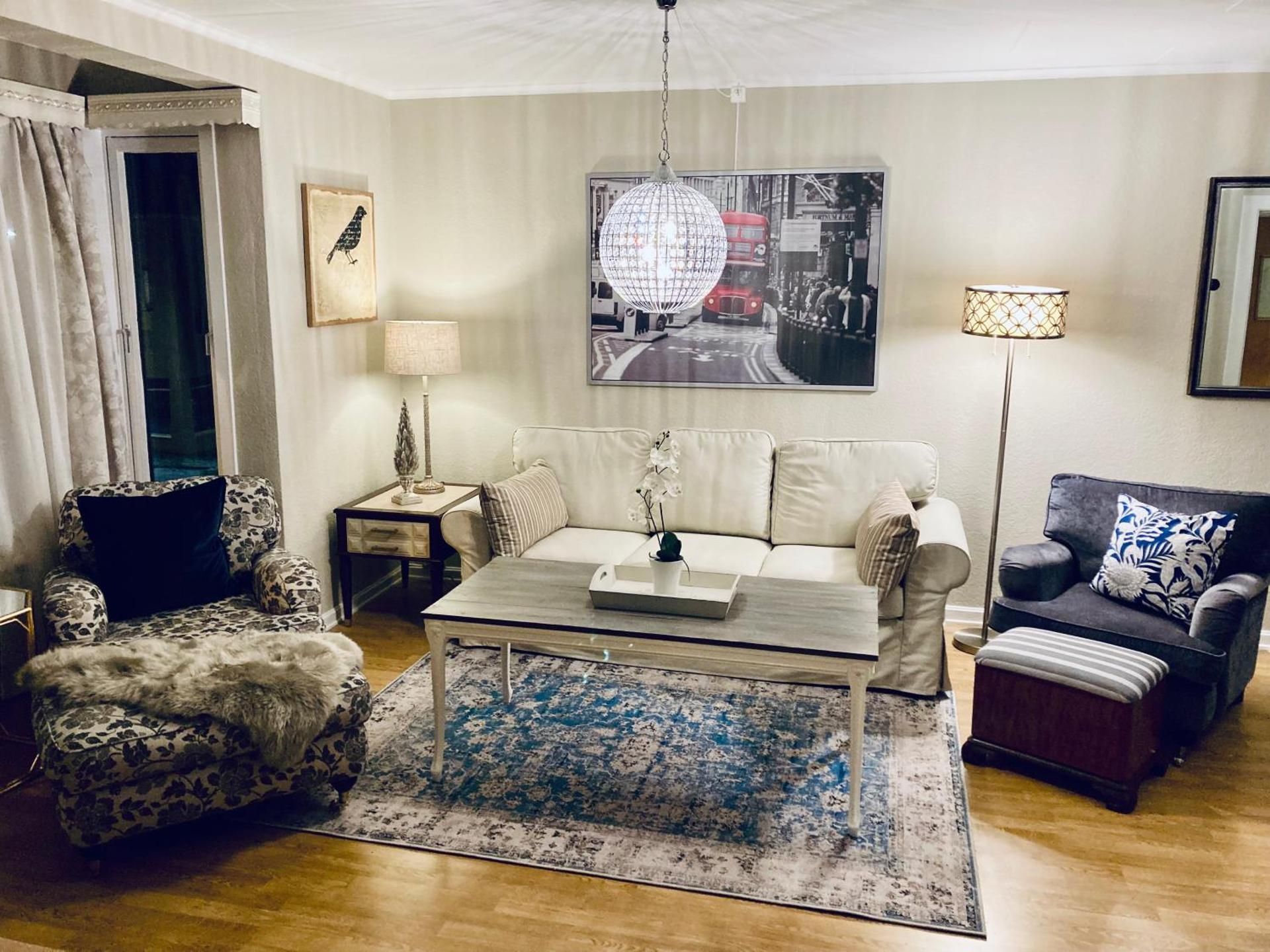 Deluxe Two-Bedroom Apartment with Garden View