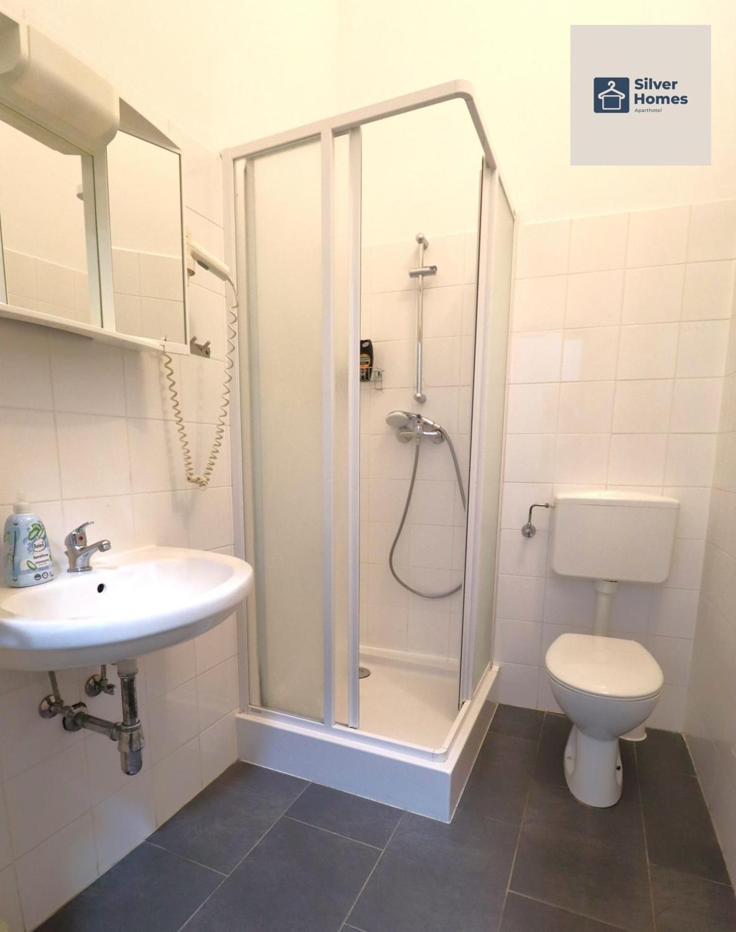 Quadruple Room with Bathroom