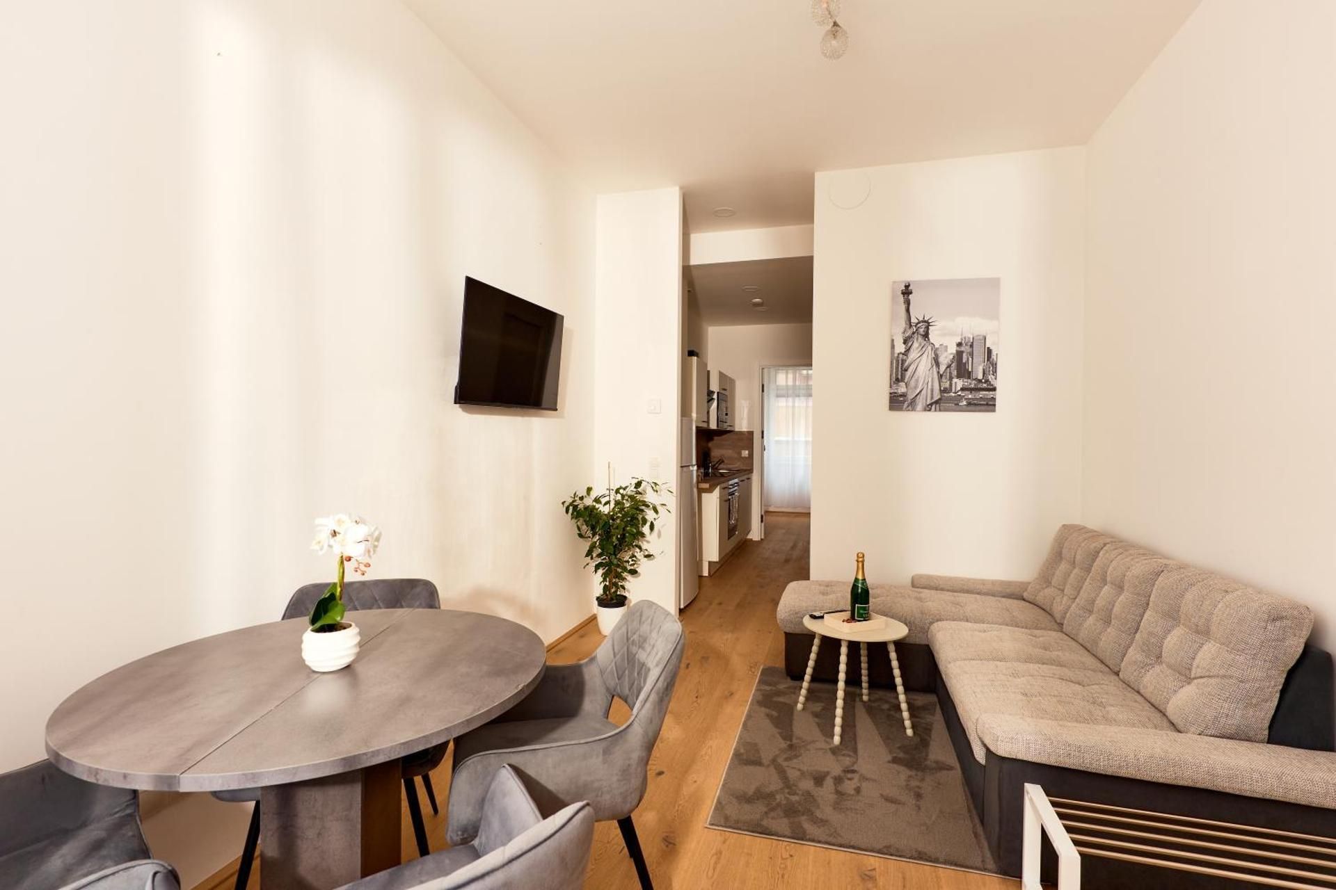 One-Bedroom Apartment with Terrace