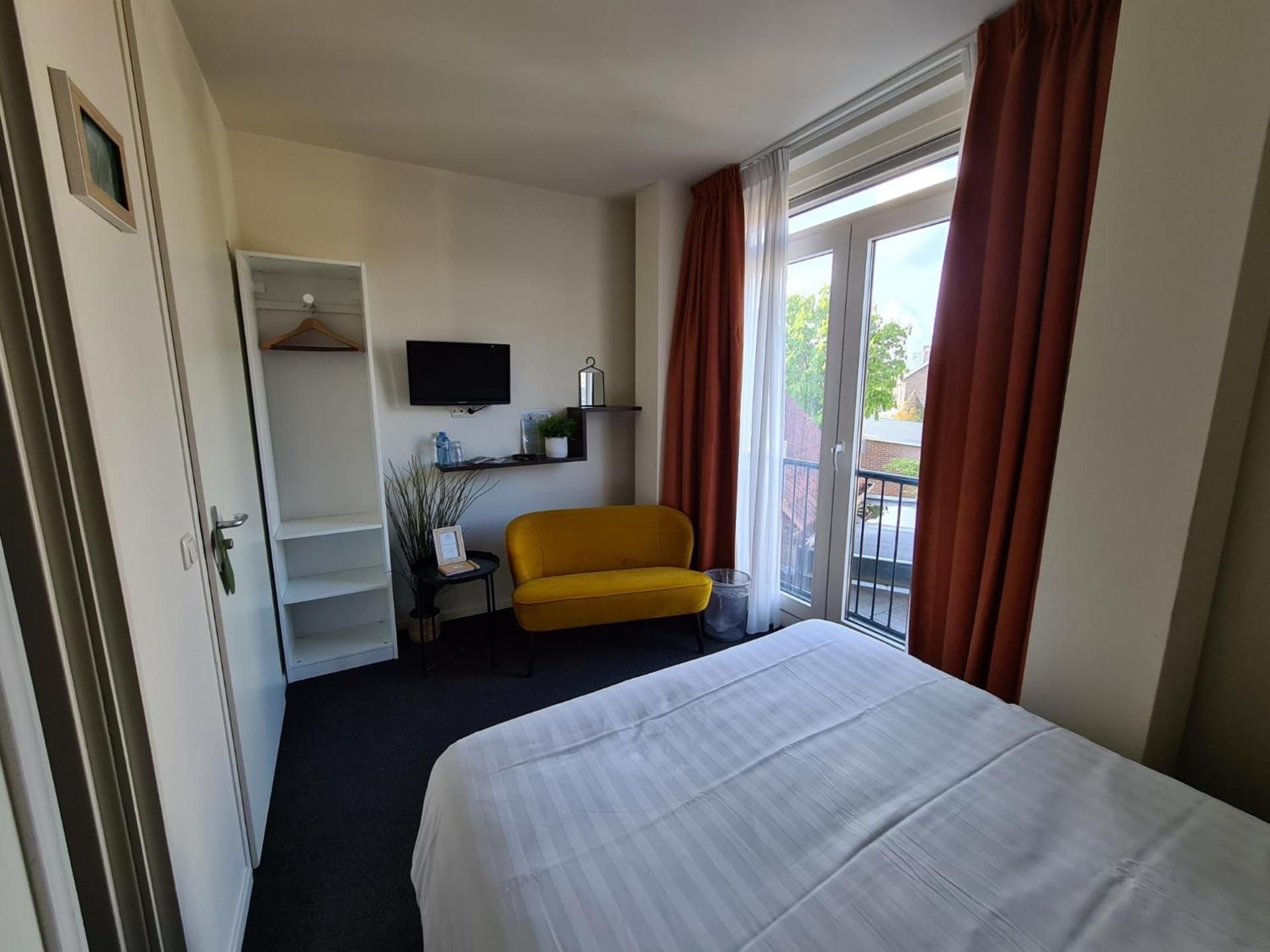 Small Double Room
