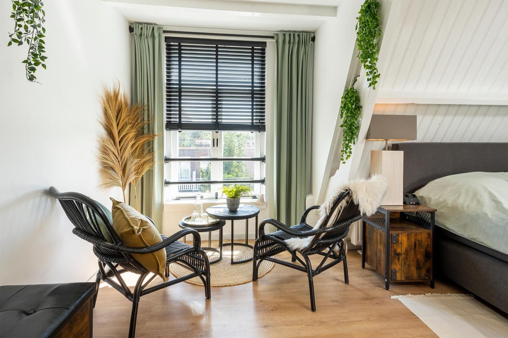 Deluxe King Suite