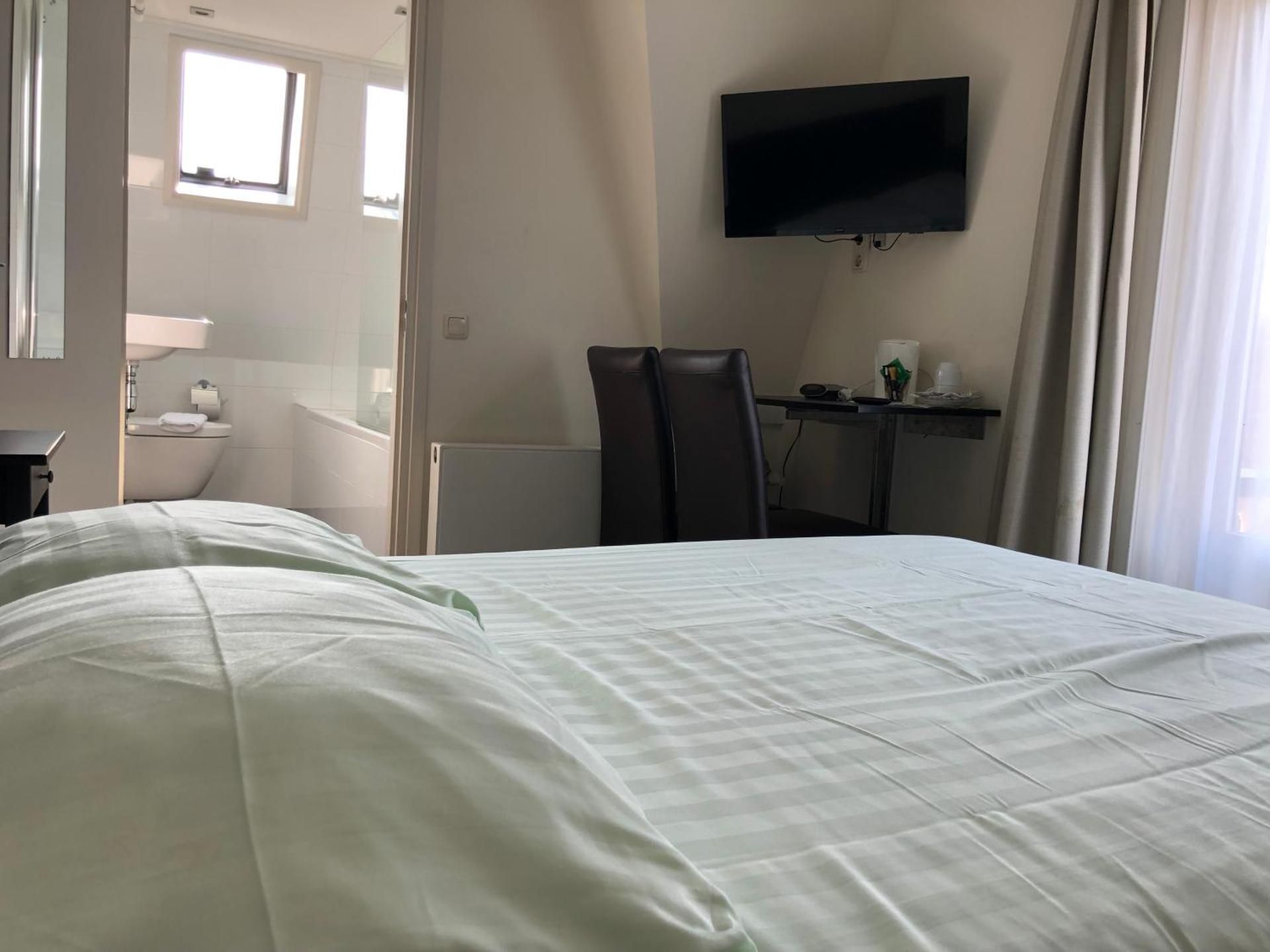 Deluxe Double Room with Bath