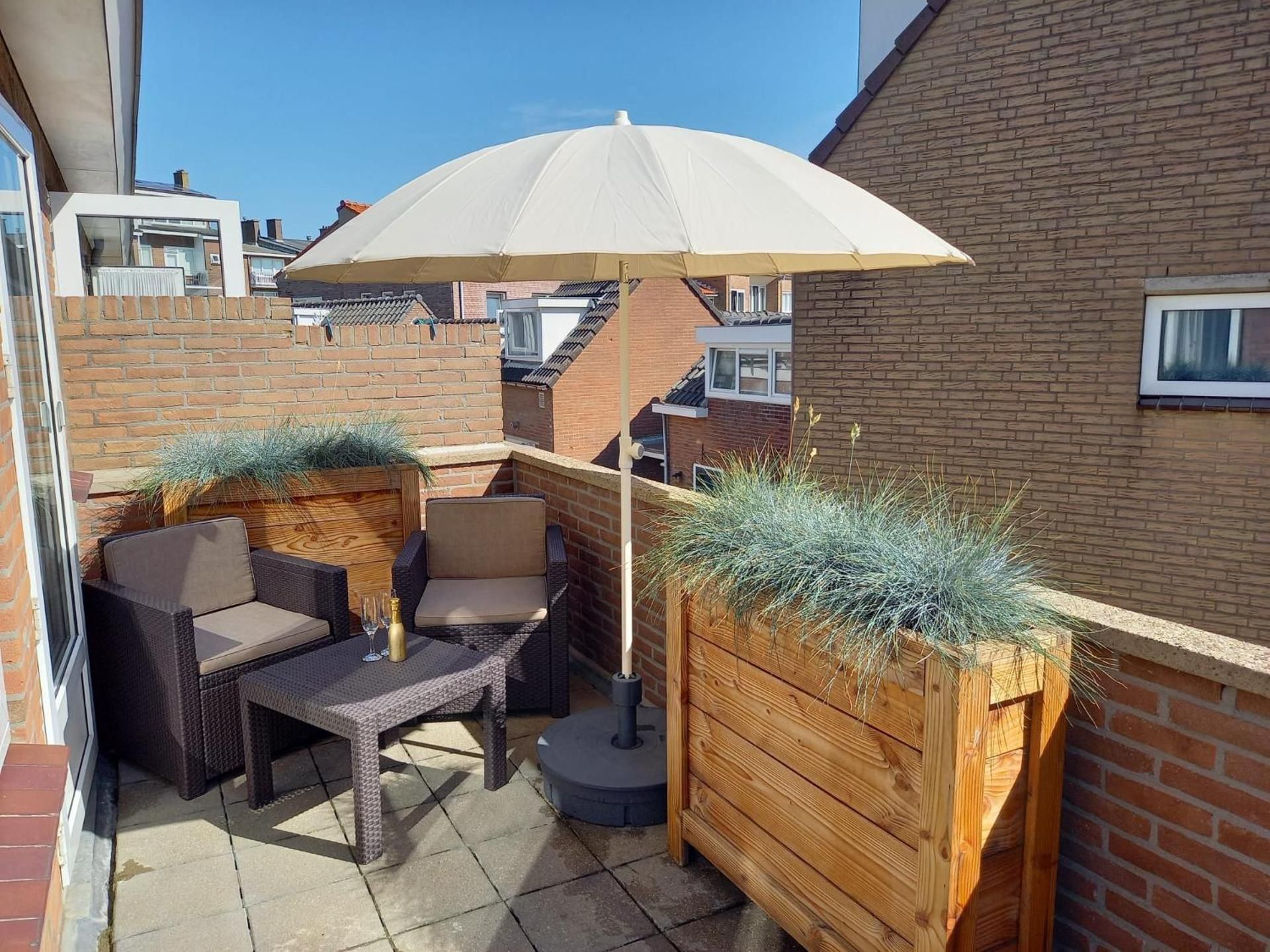 Apartment with Balcony