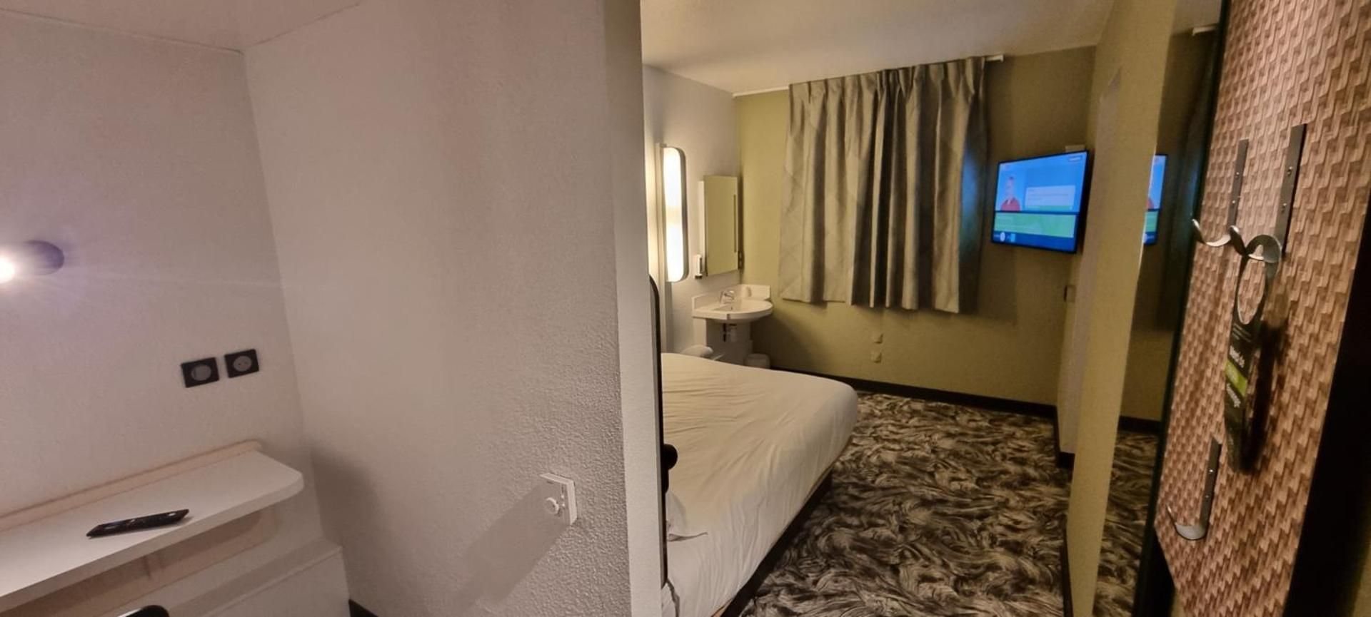 B&B HOTEL Cannes Mouans Sartoux Double Room - Disability Access