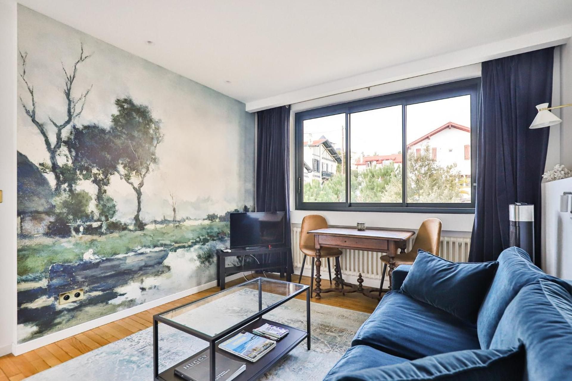 Deluxe Double Room (2 Adults + 1 Child)