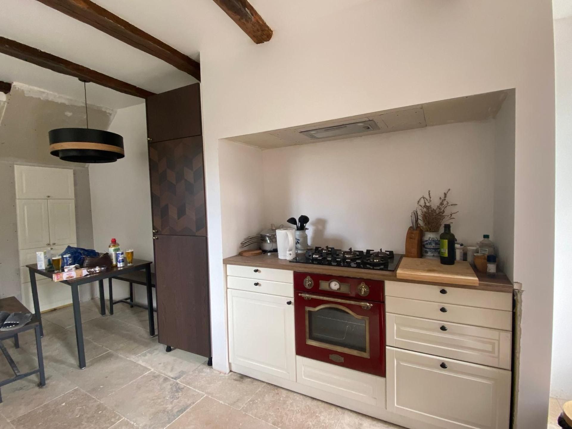 Basic Triple Room with Shared Bathroom