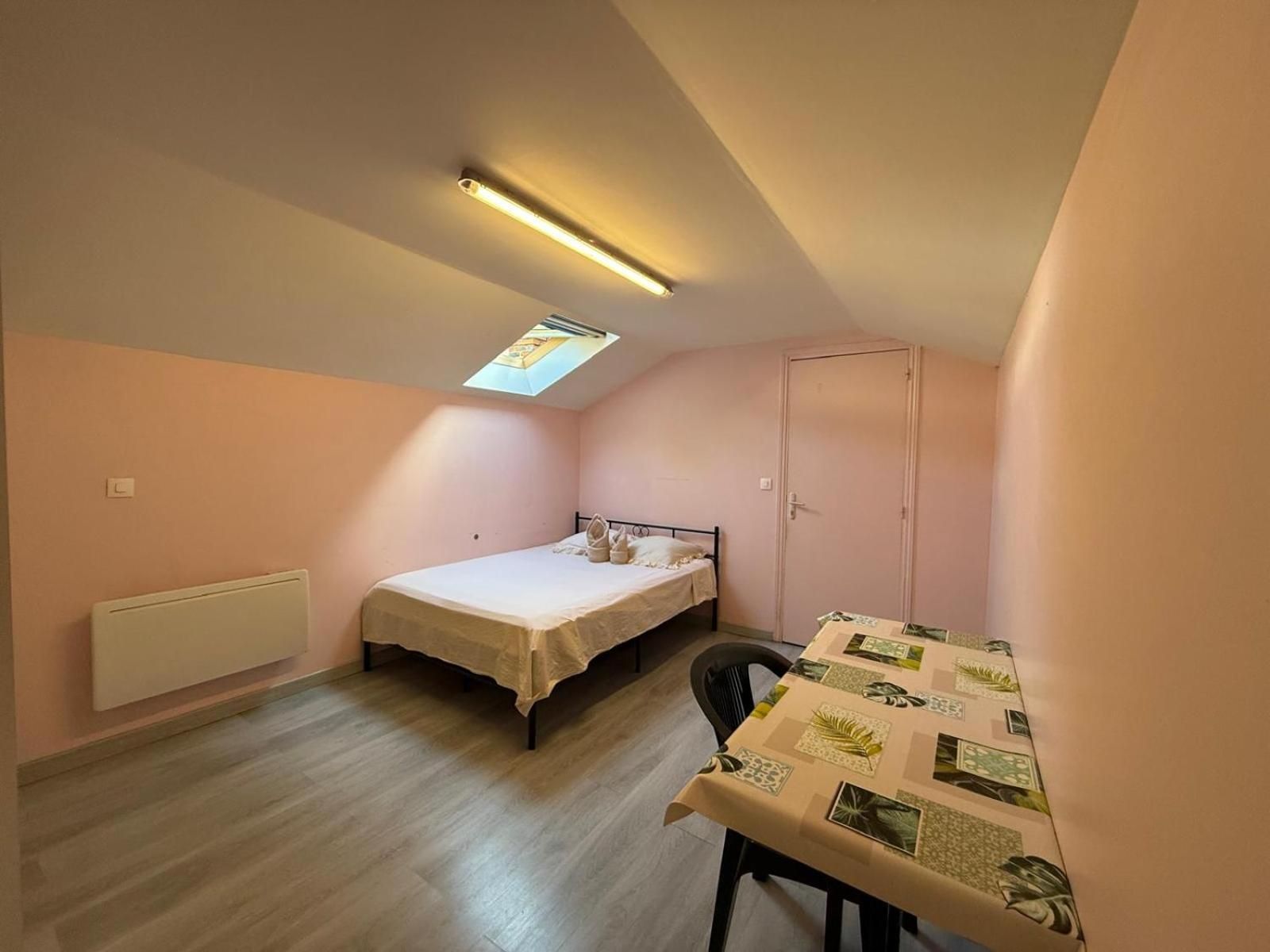 Double Room with Private Bathroom