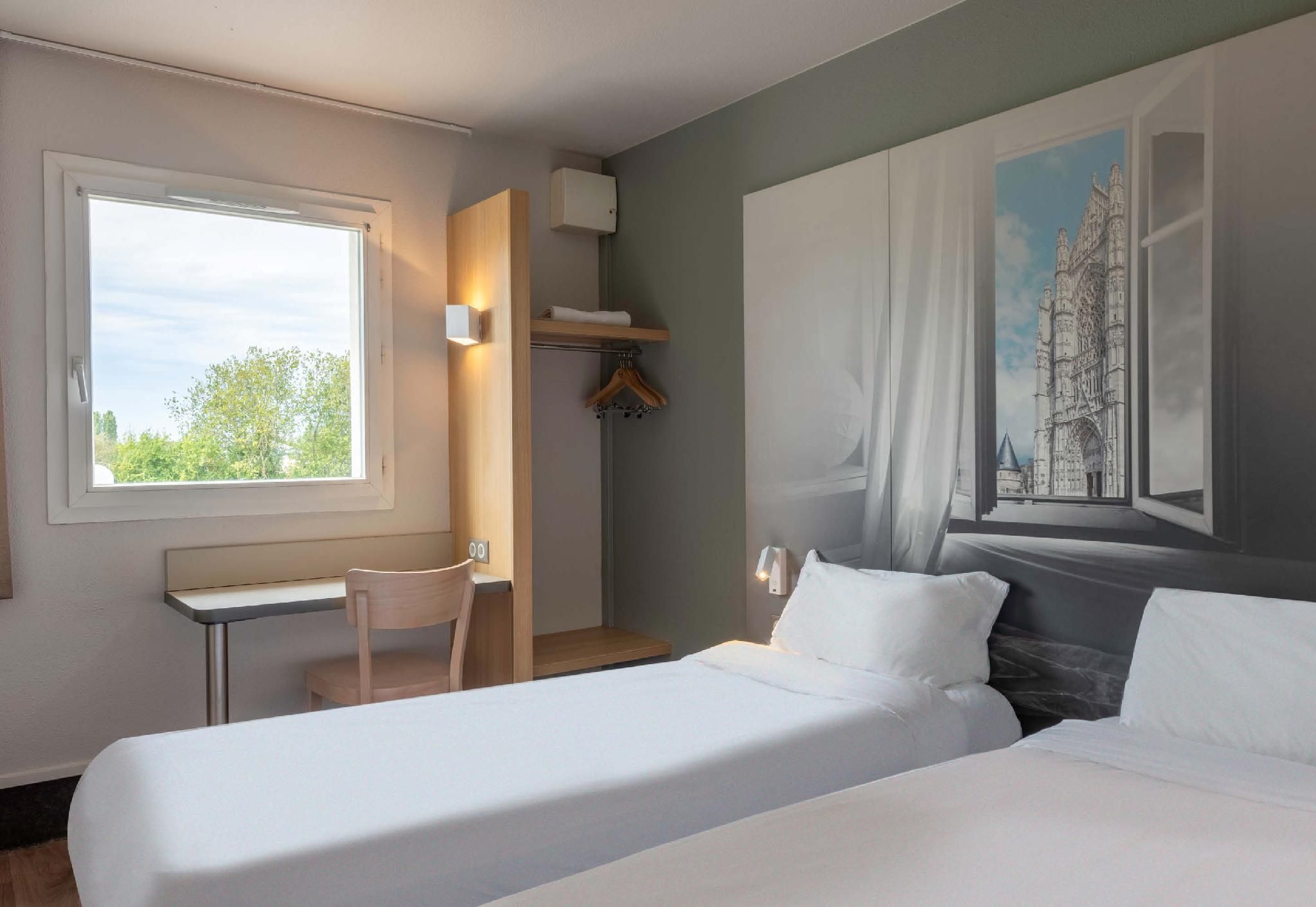 Twin Room - Non-Smoking