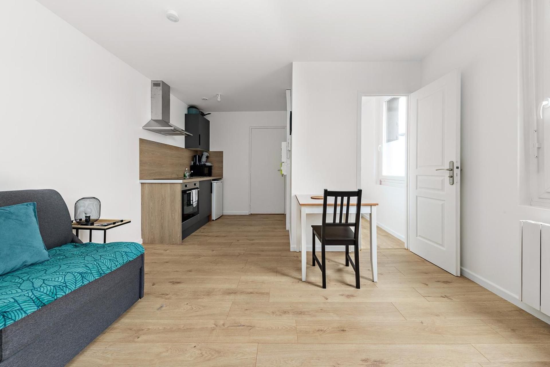 Studio with Sofa Bed