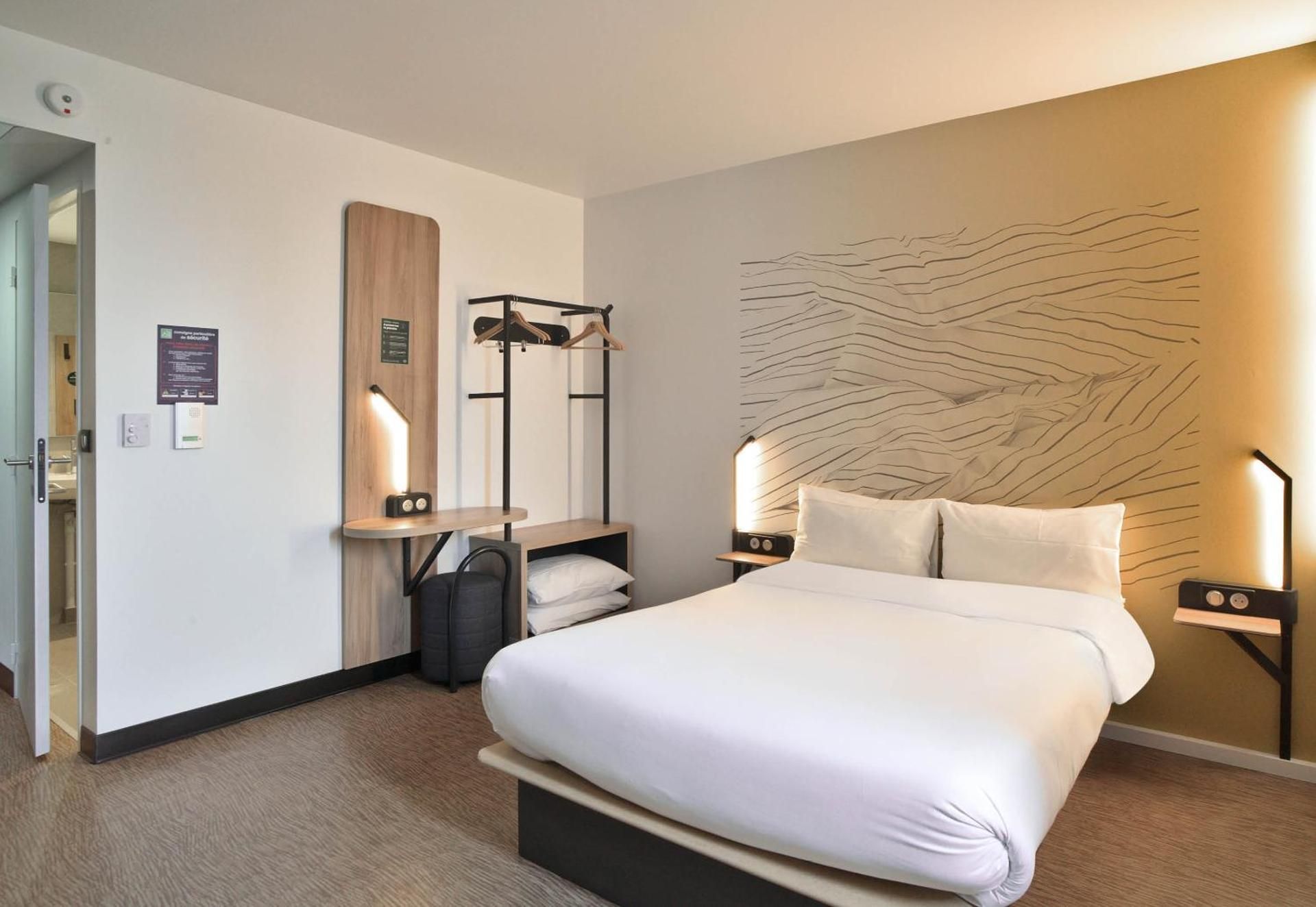 B&B HOTEL Dreux Nord Double Room - Disability Access 2